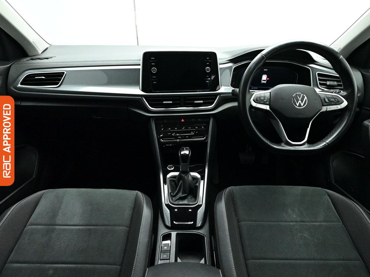 Volkswagen T-Roc view 2