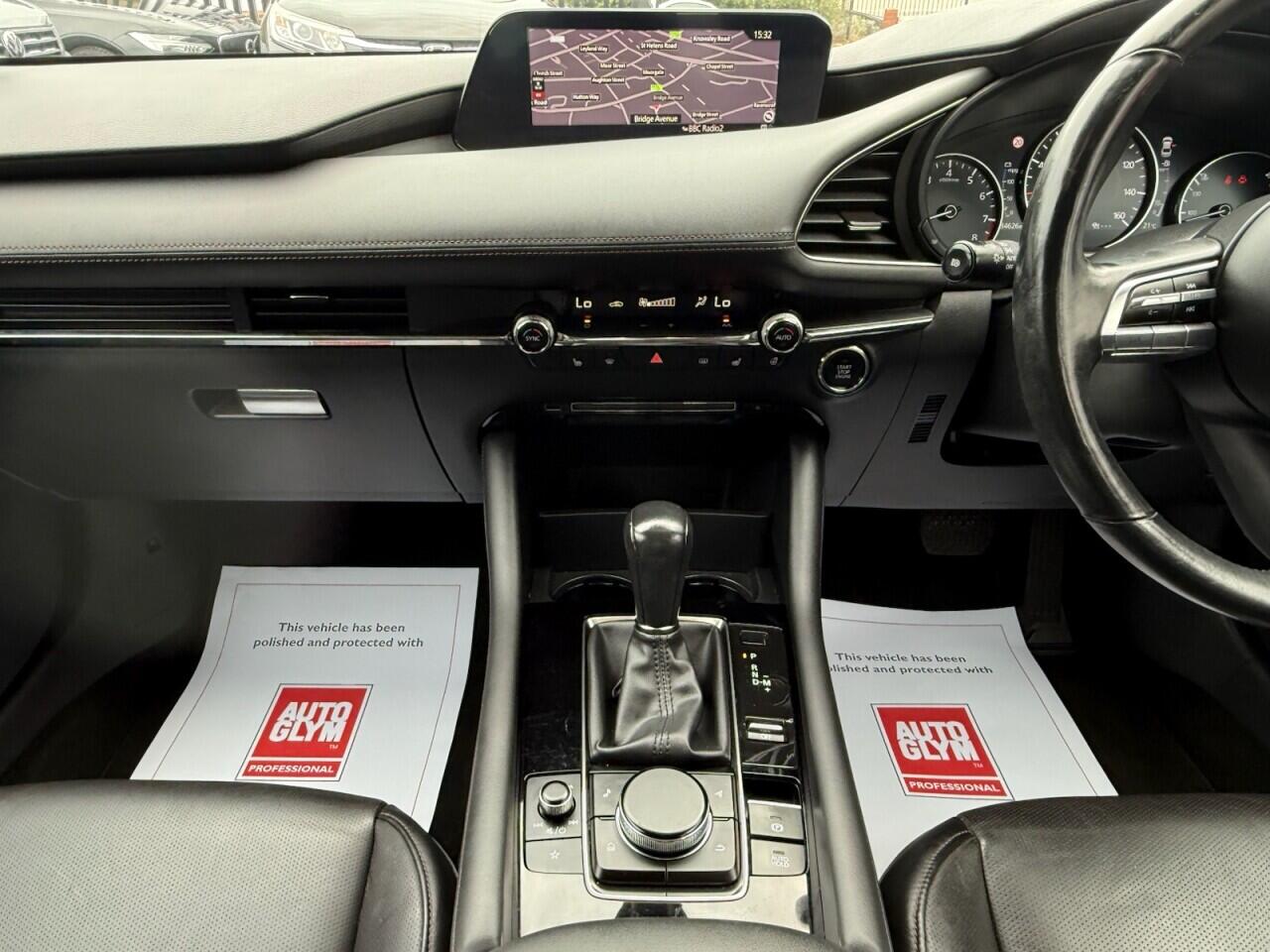 Mazda Mazda3 view 18