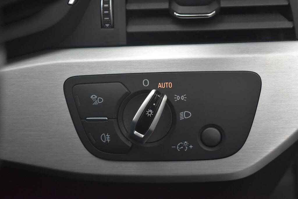 Audi A5 view 45