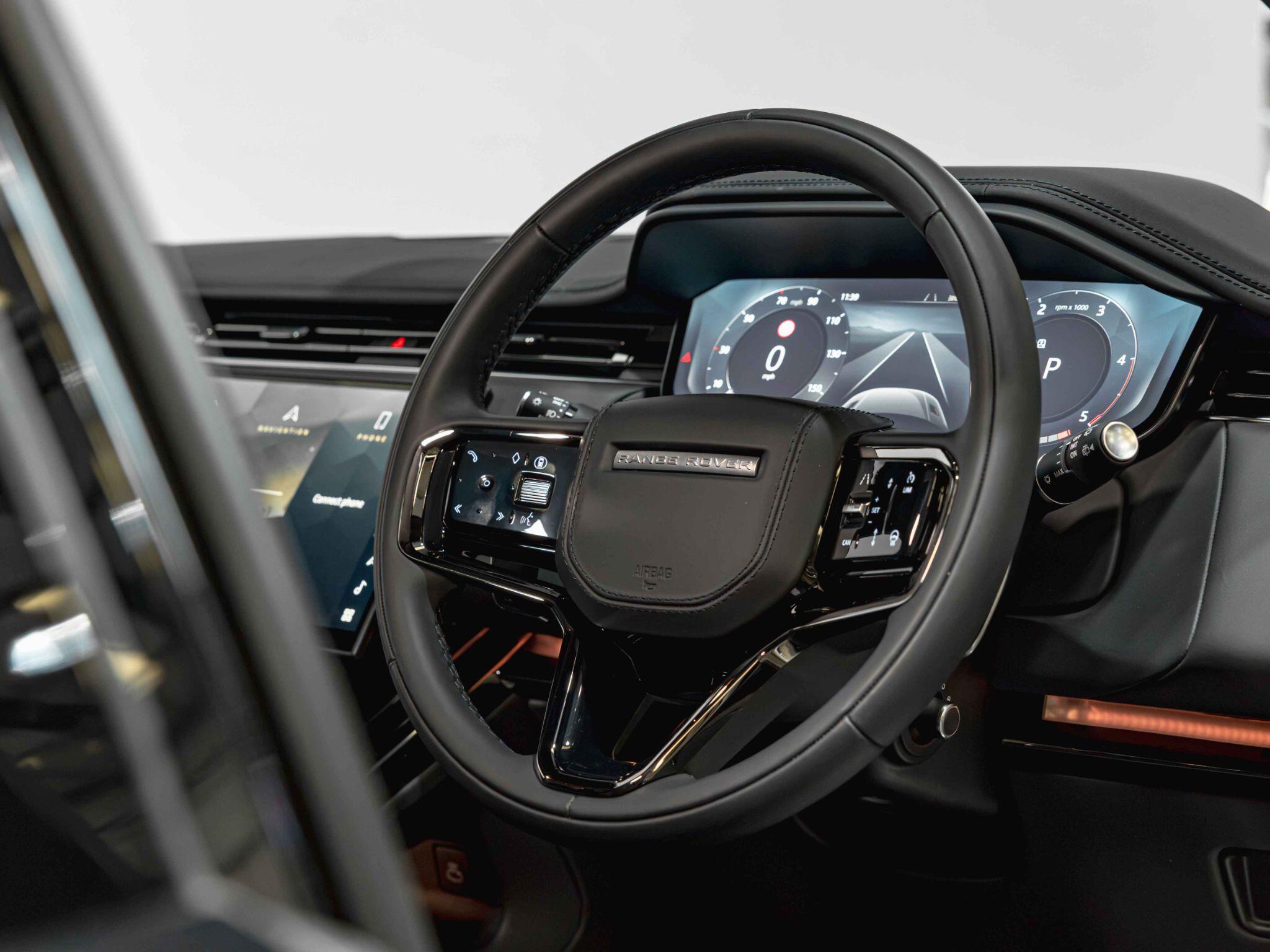 Land Rover Range Rover Sport view 19