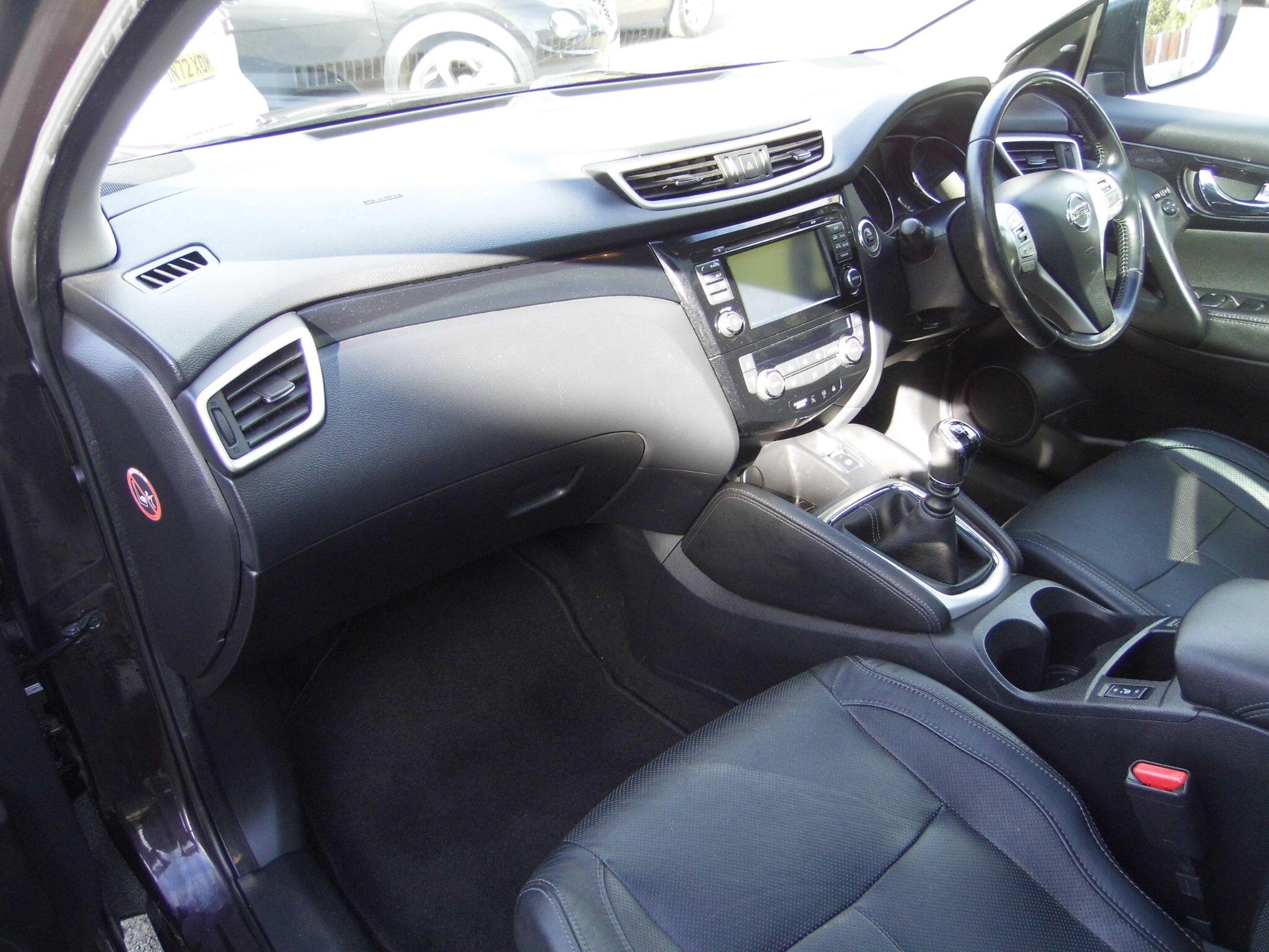 Nissan Qashqai view 17