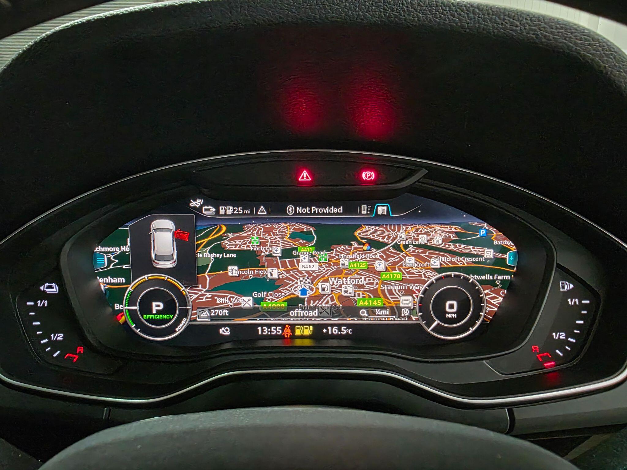 Audi Q5 view 16