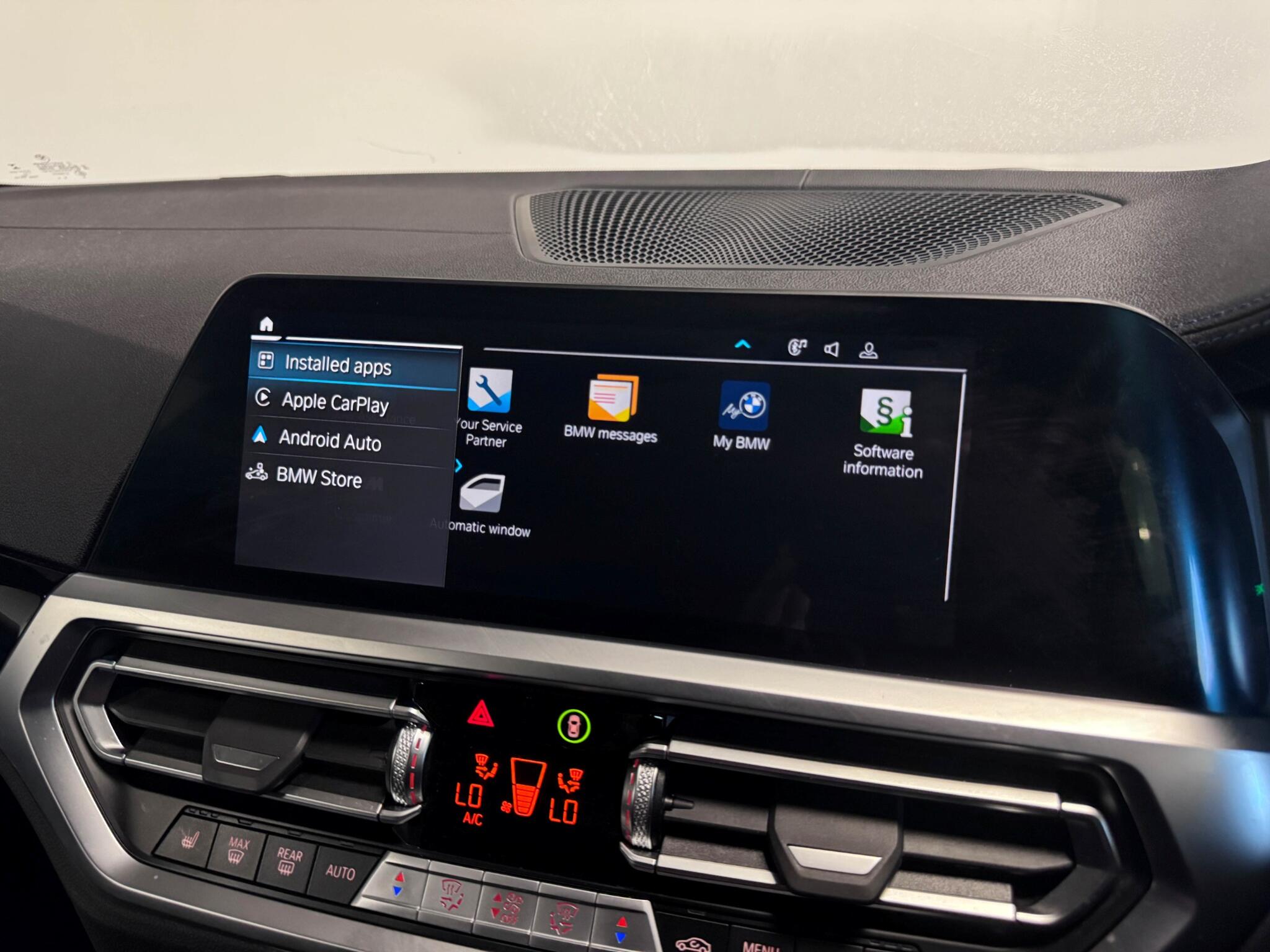 BMW 3 Series view 9