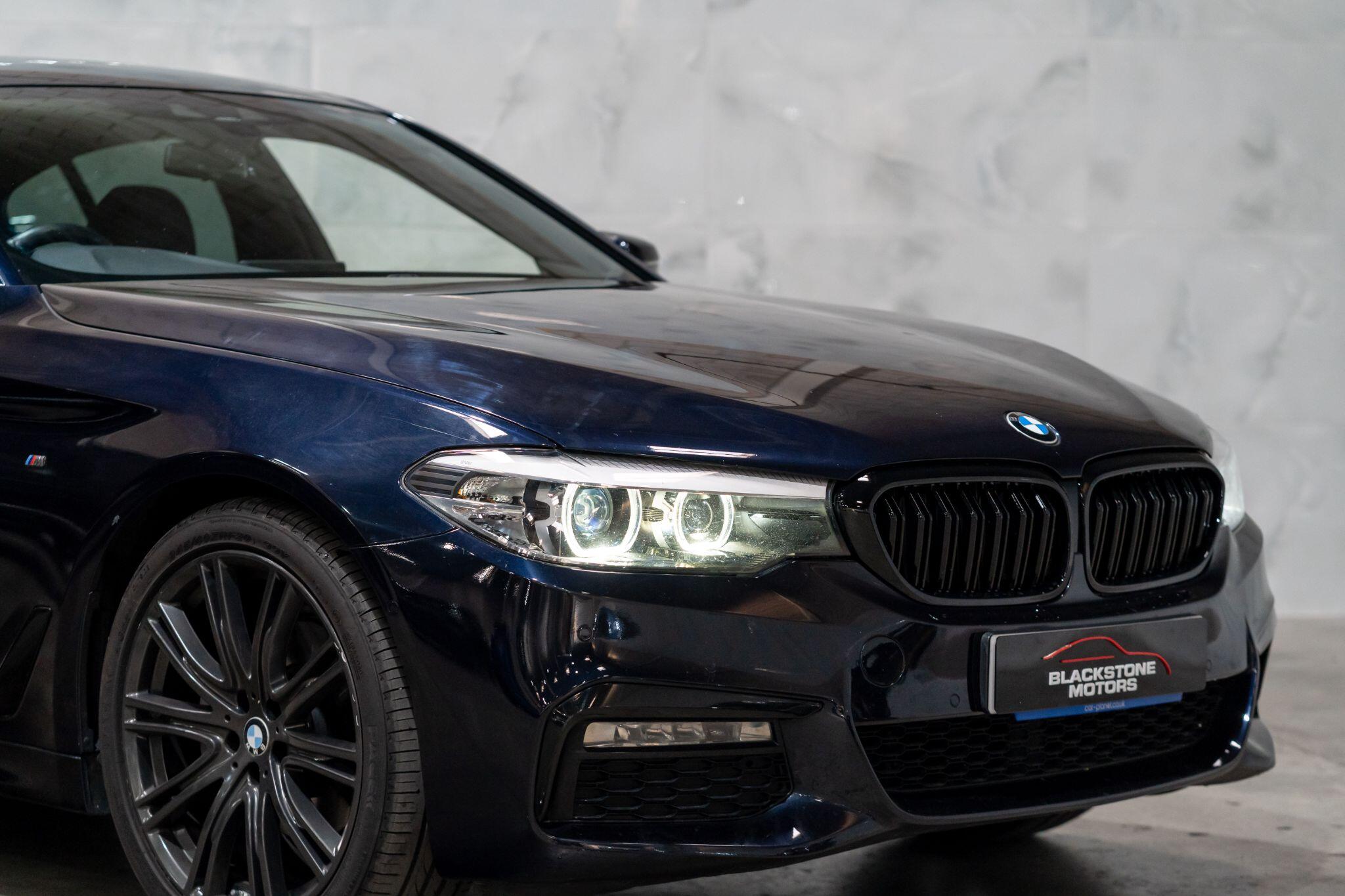 BMW 5 Series view 36