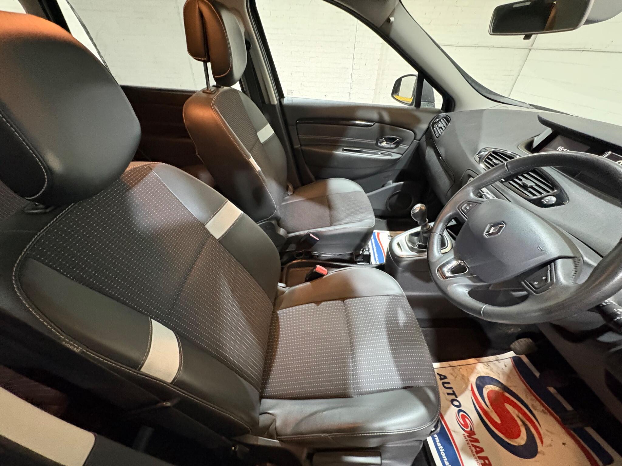 Renault Scenic view 33