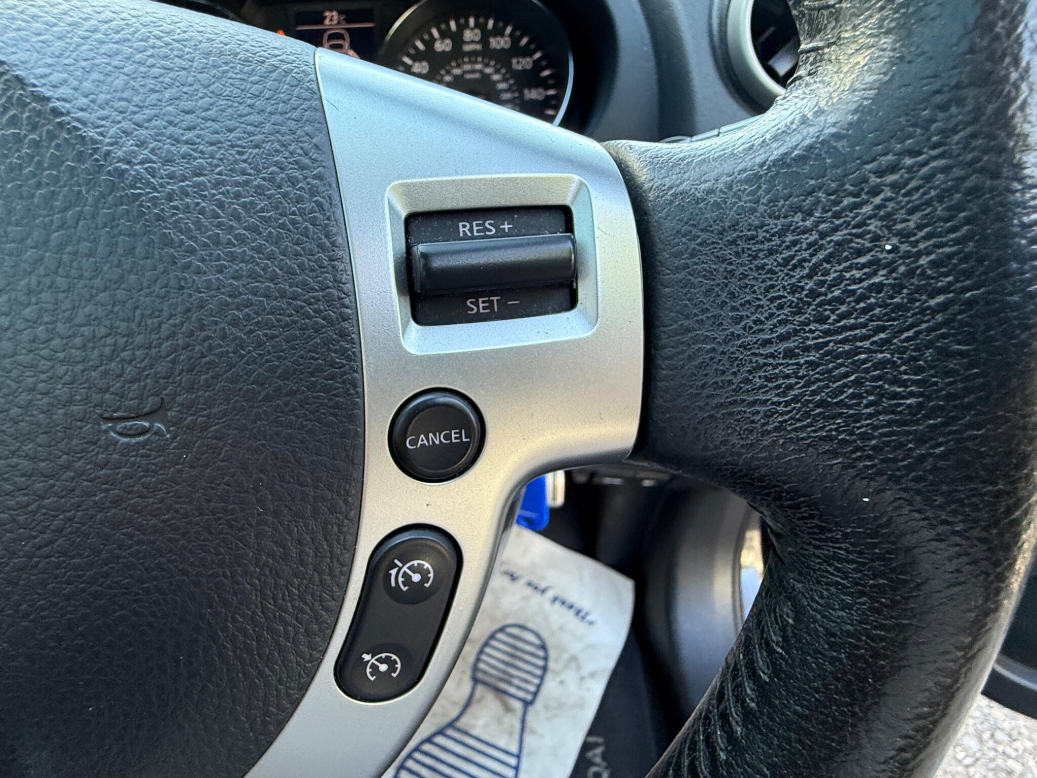 2012 Nissan Qashqai image 24