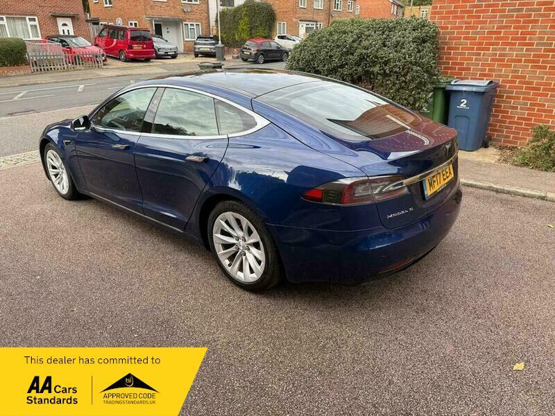 2017 Tesla Model S image 11