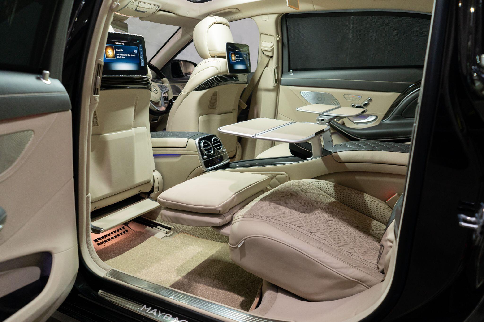 Mercedes-Benz S-Class view 18
