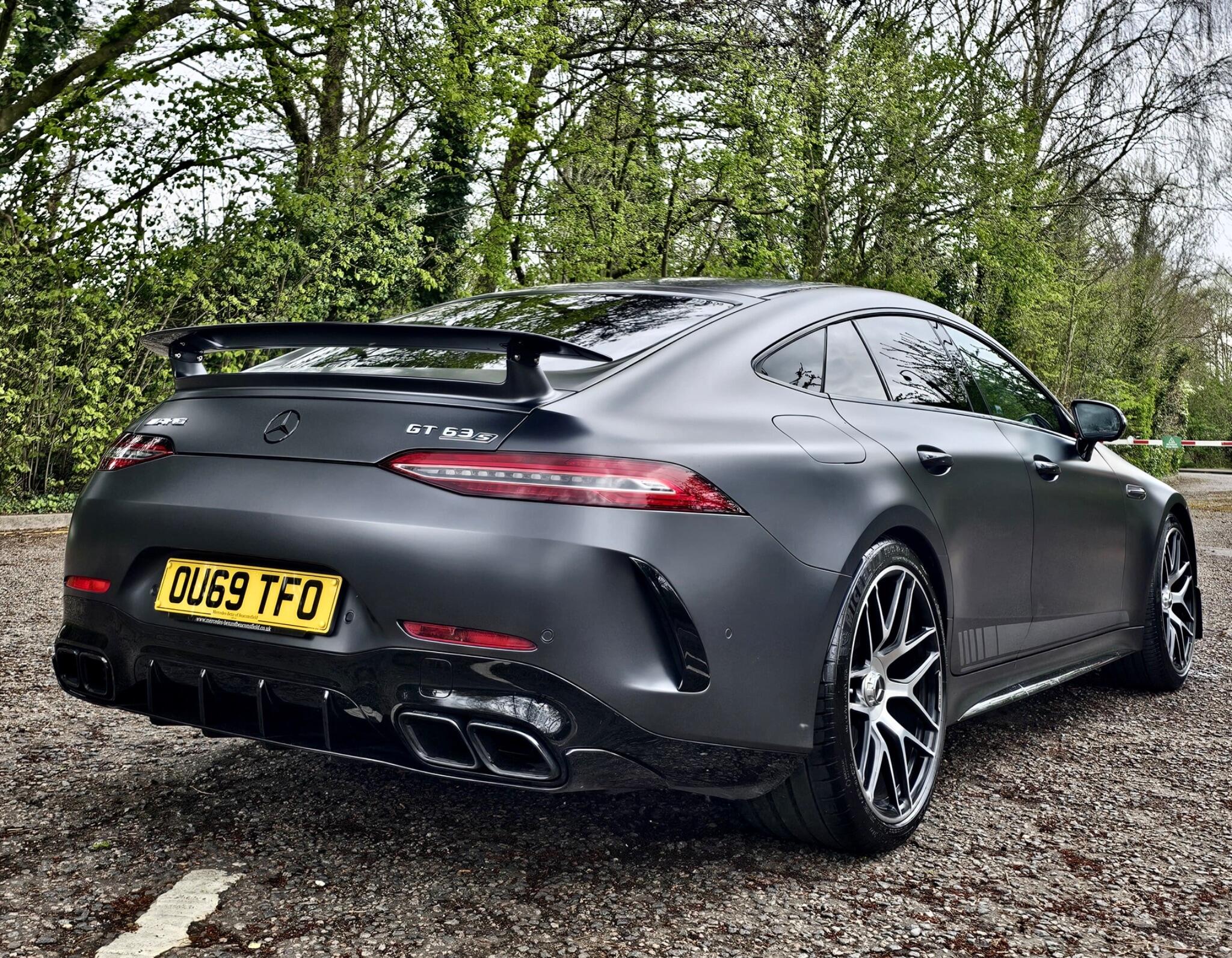 Mercedes-Benz AMG GT view 11