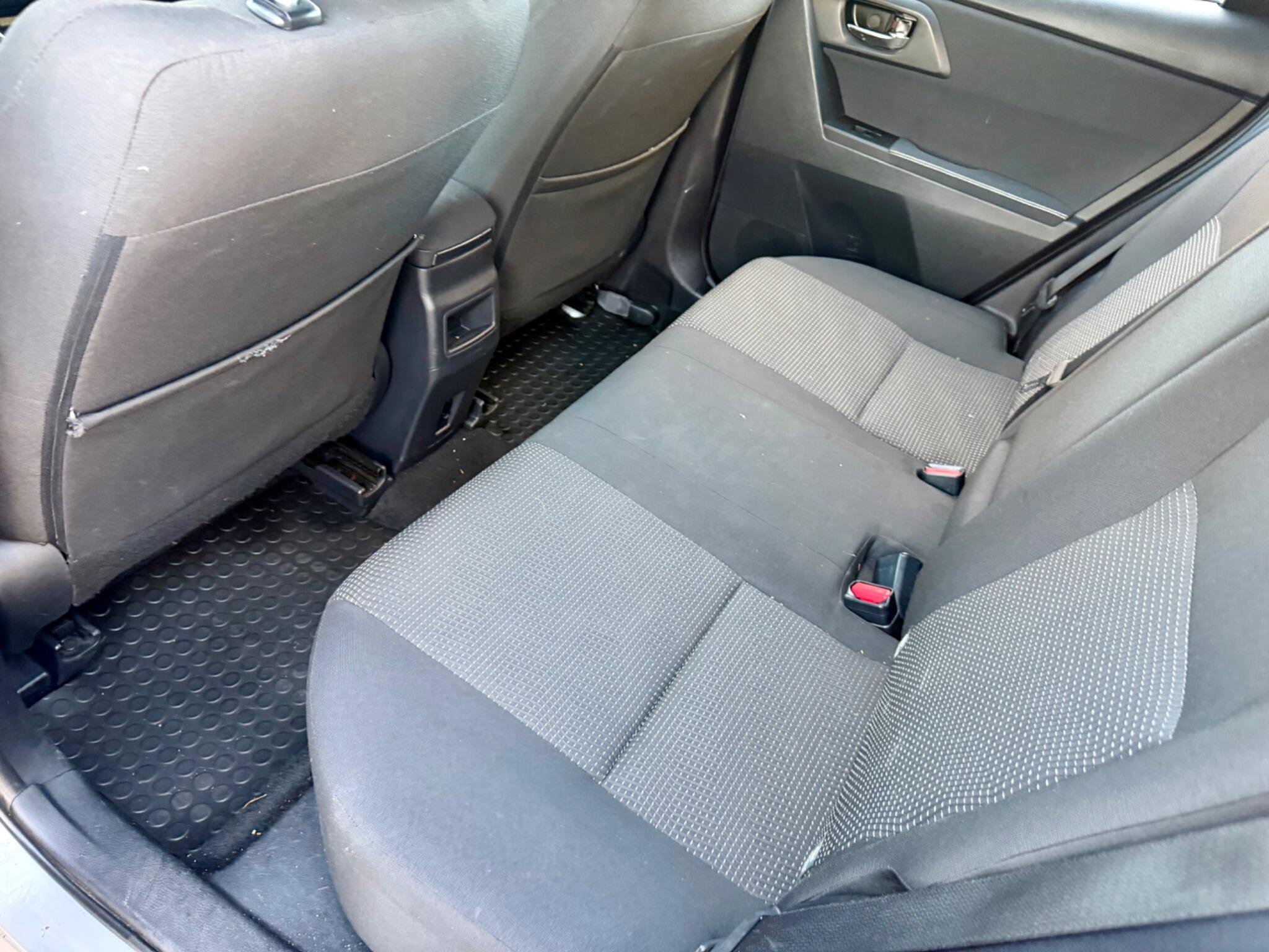Toyota Auris view 32