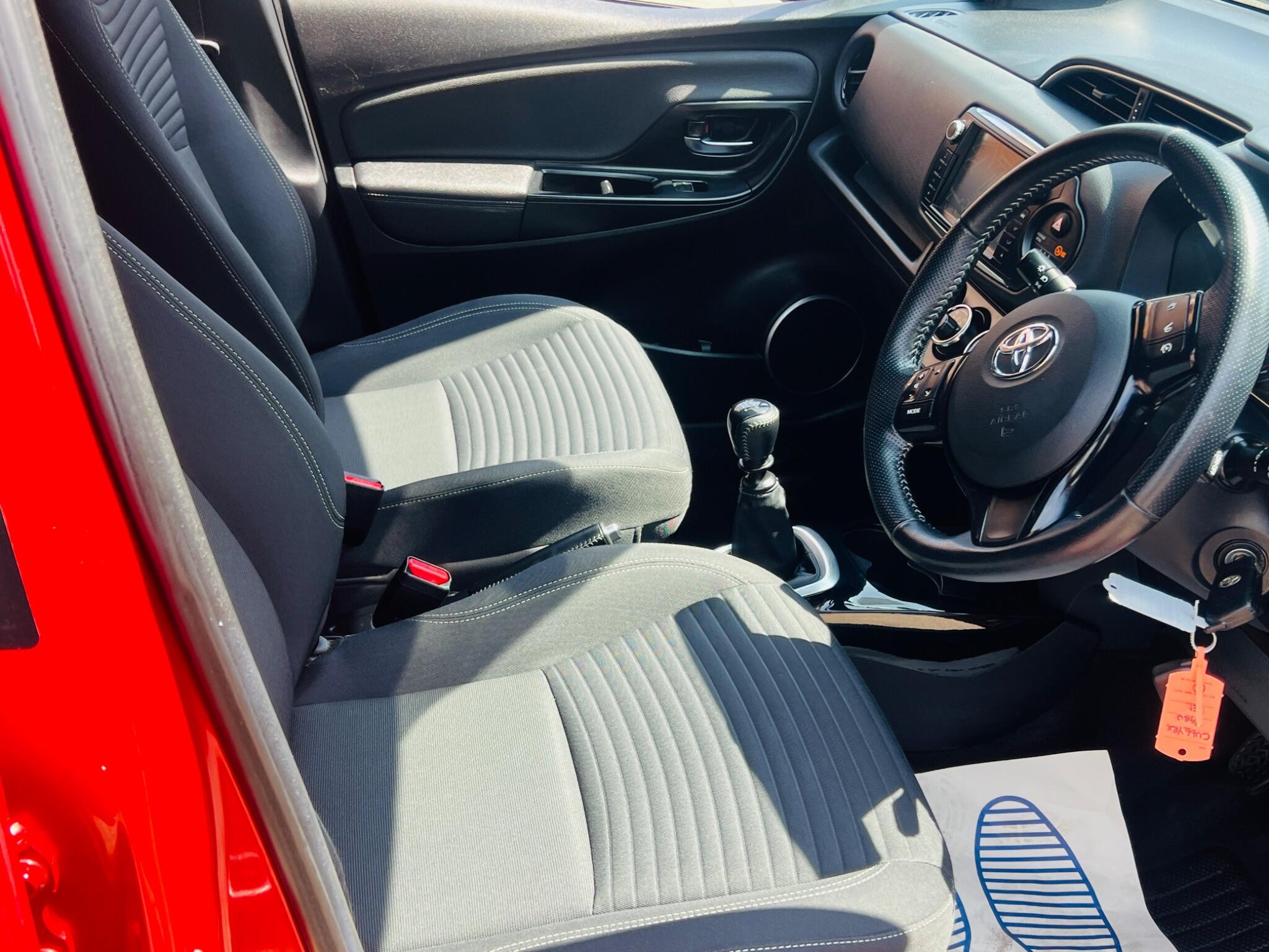 Toyota Yaris view 30