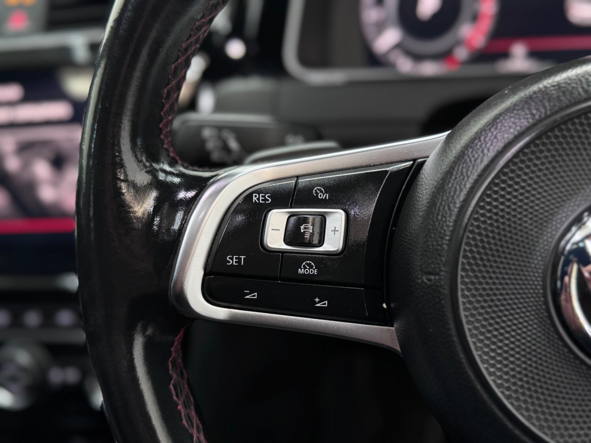Volkswagen Golf view 45