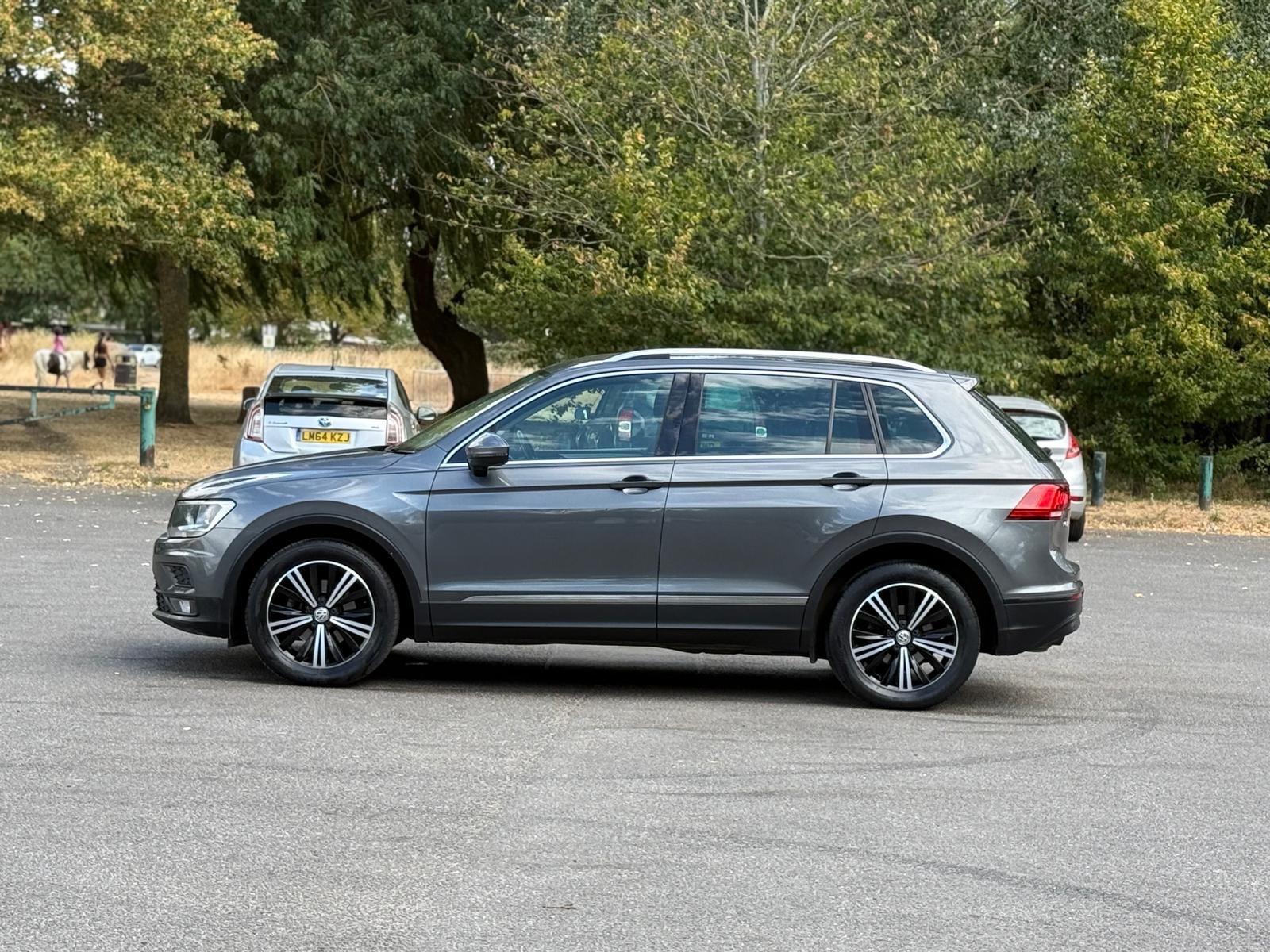 Volkswagen Tiguan view 10