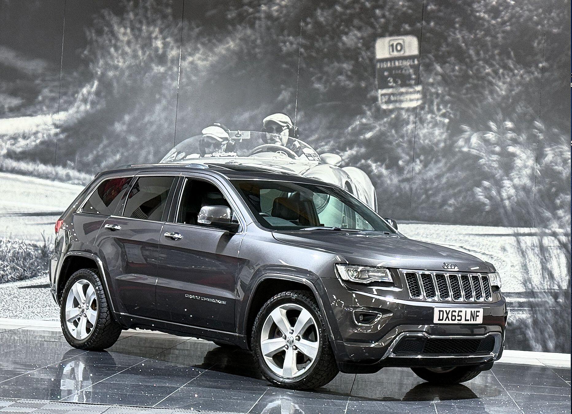 Jeep Grand Cherokee view 6