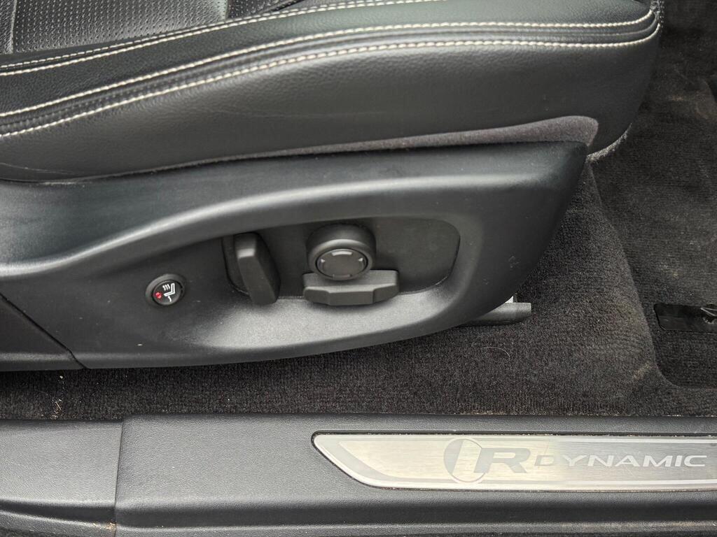 Jaguar E-Pace view 46