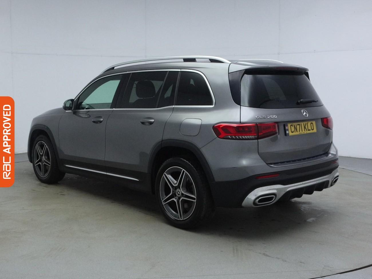 Mercedes-Benz GLB view 4