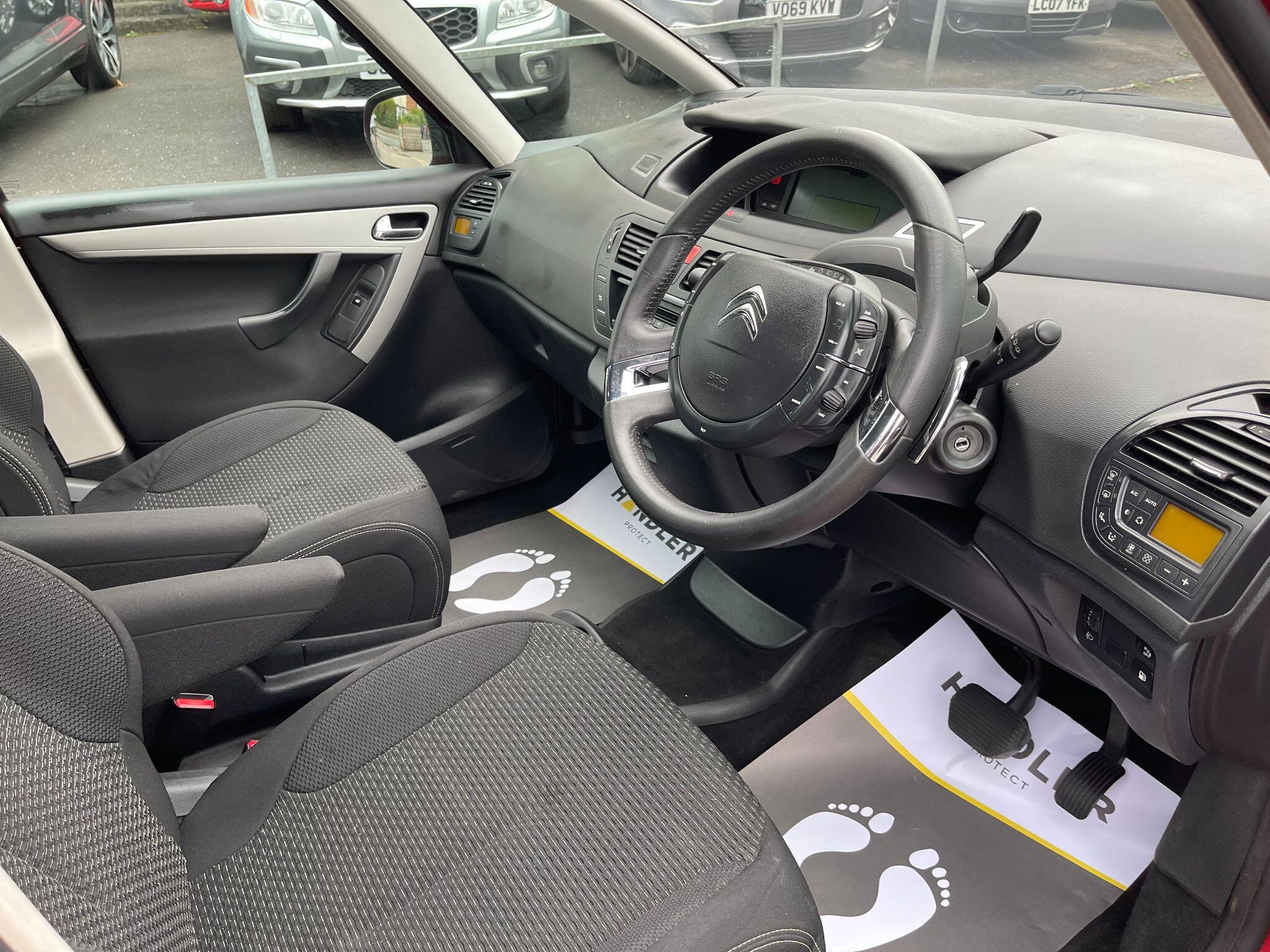 Citroen Grand C4 Picasso view 24
