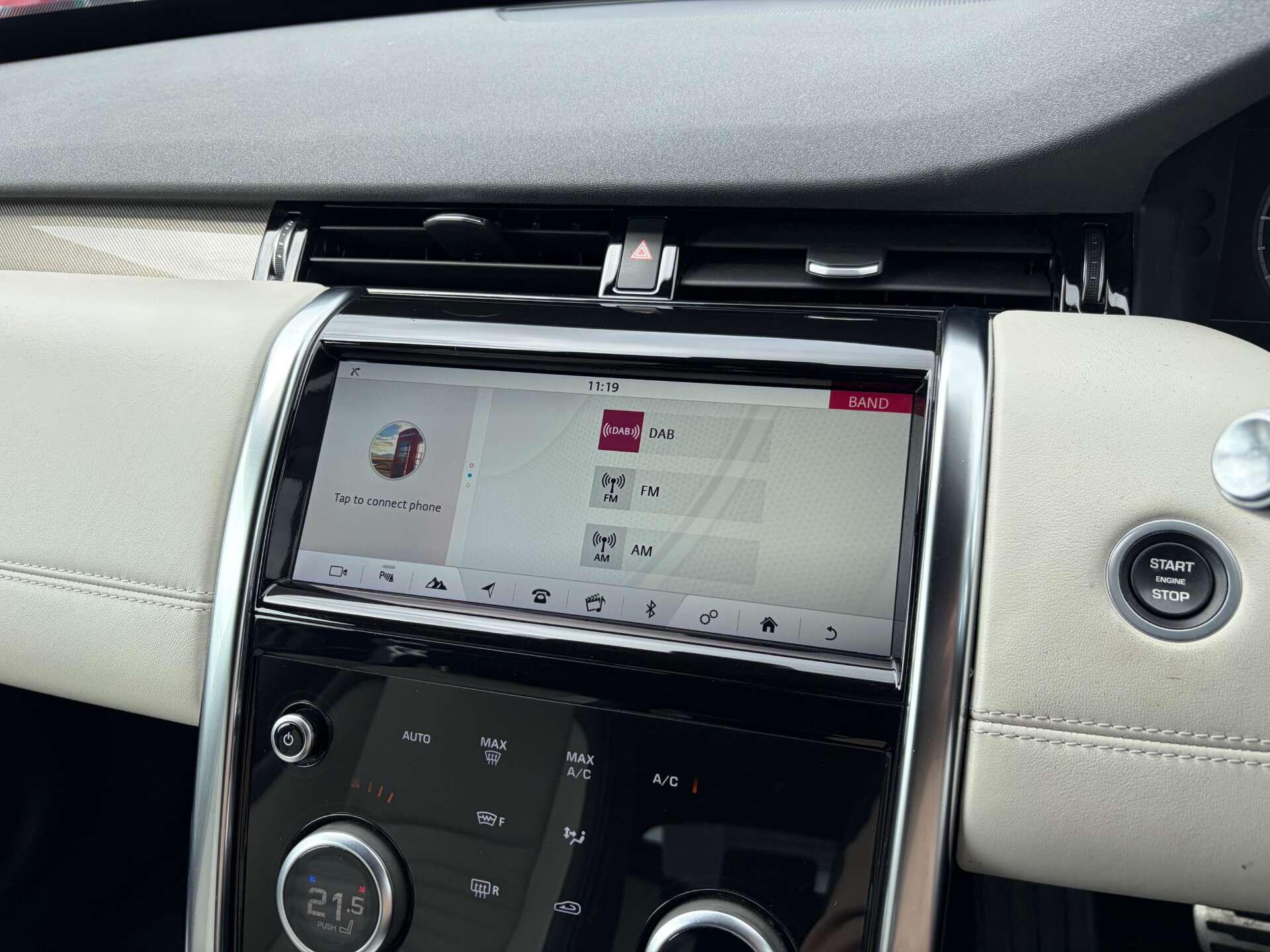Land Rover Discovery Sport view 60