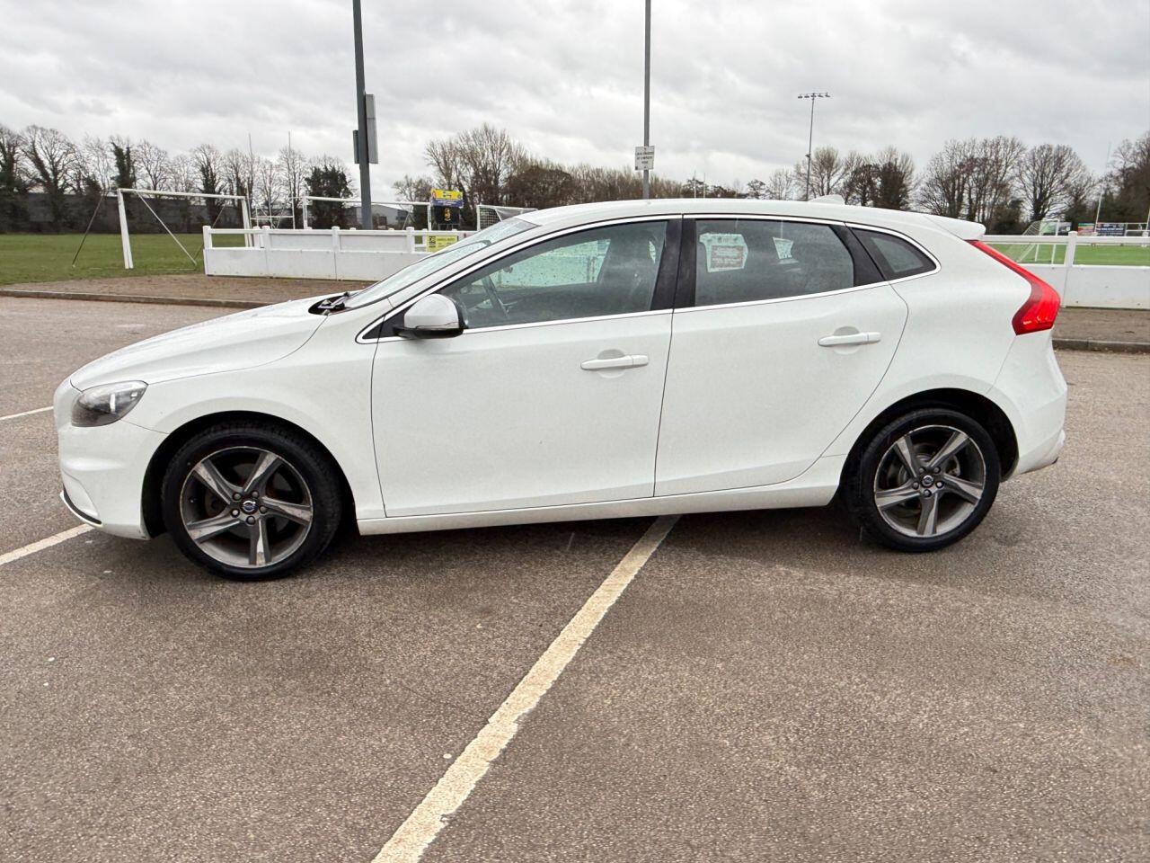Volvo V40 view 43