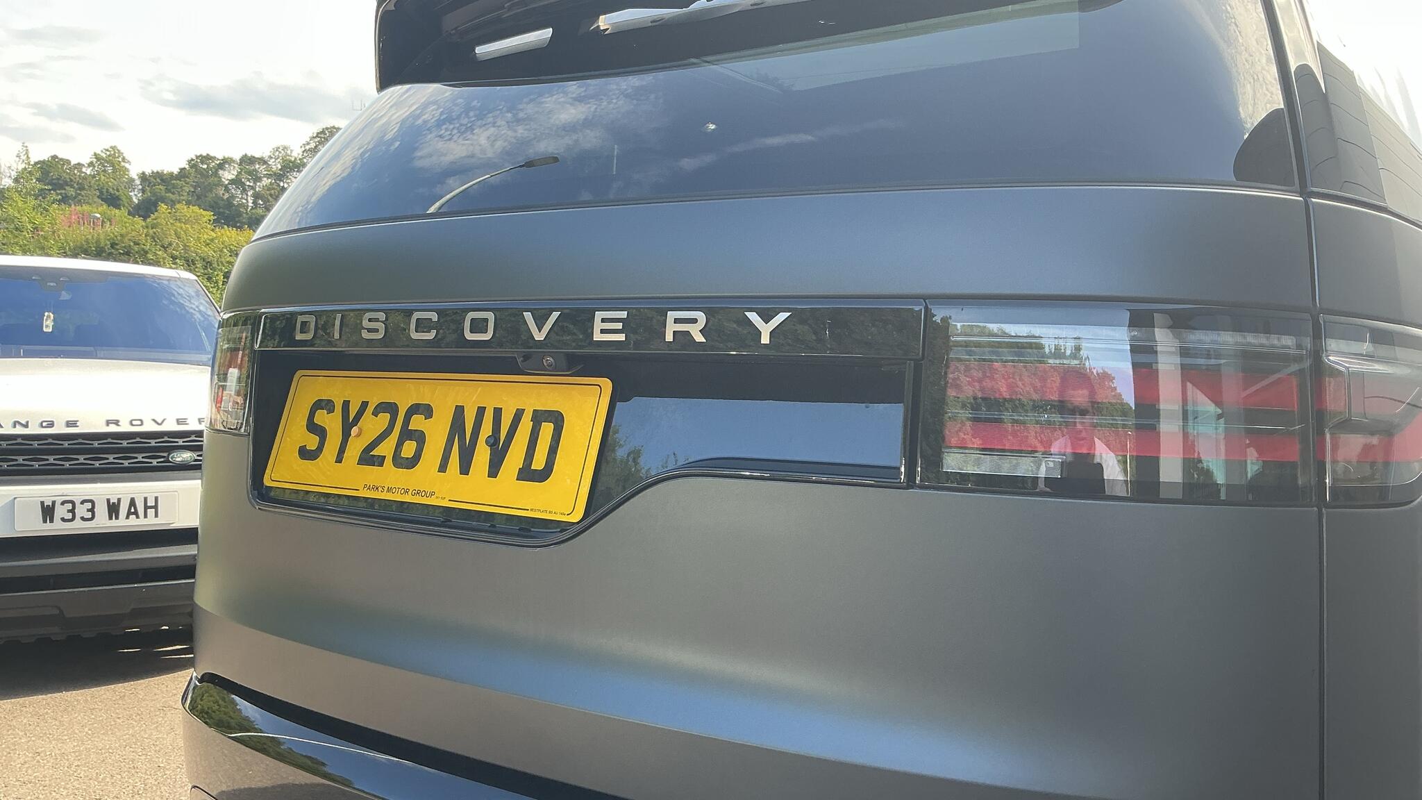 Land Rover Discovery view 39