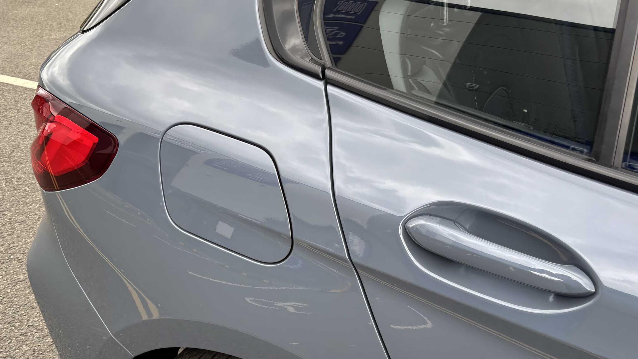 BMW 1 Series view 40