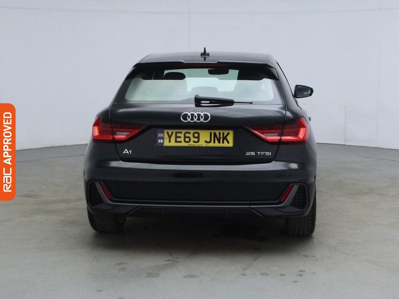 Audi A1 view 8