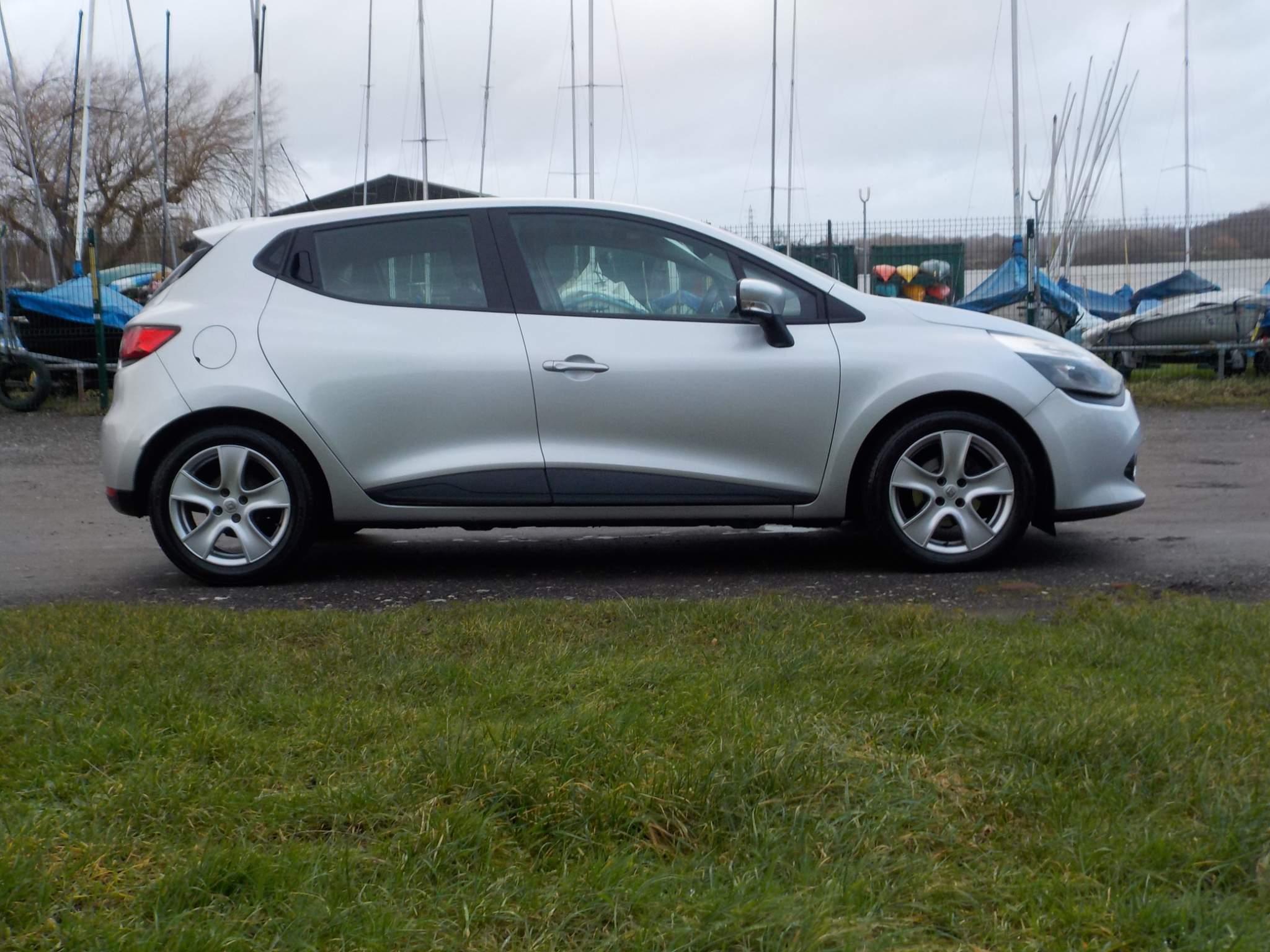 Renault Clio 0.9 TCe Expression + Euro 5 (s/s) 5dr