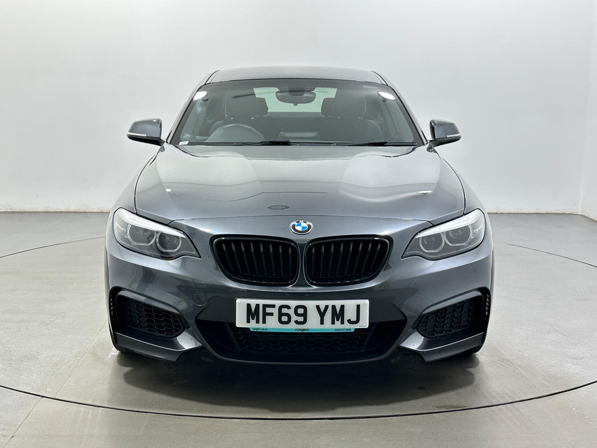 BMW 2 Series view 3
