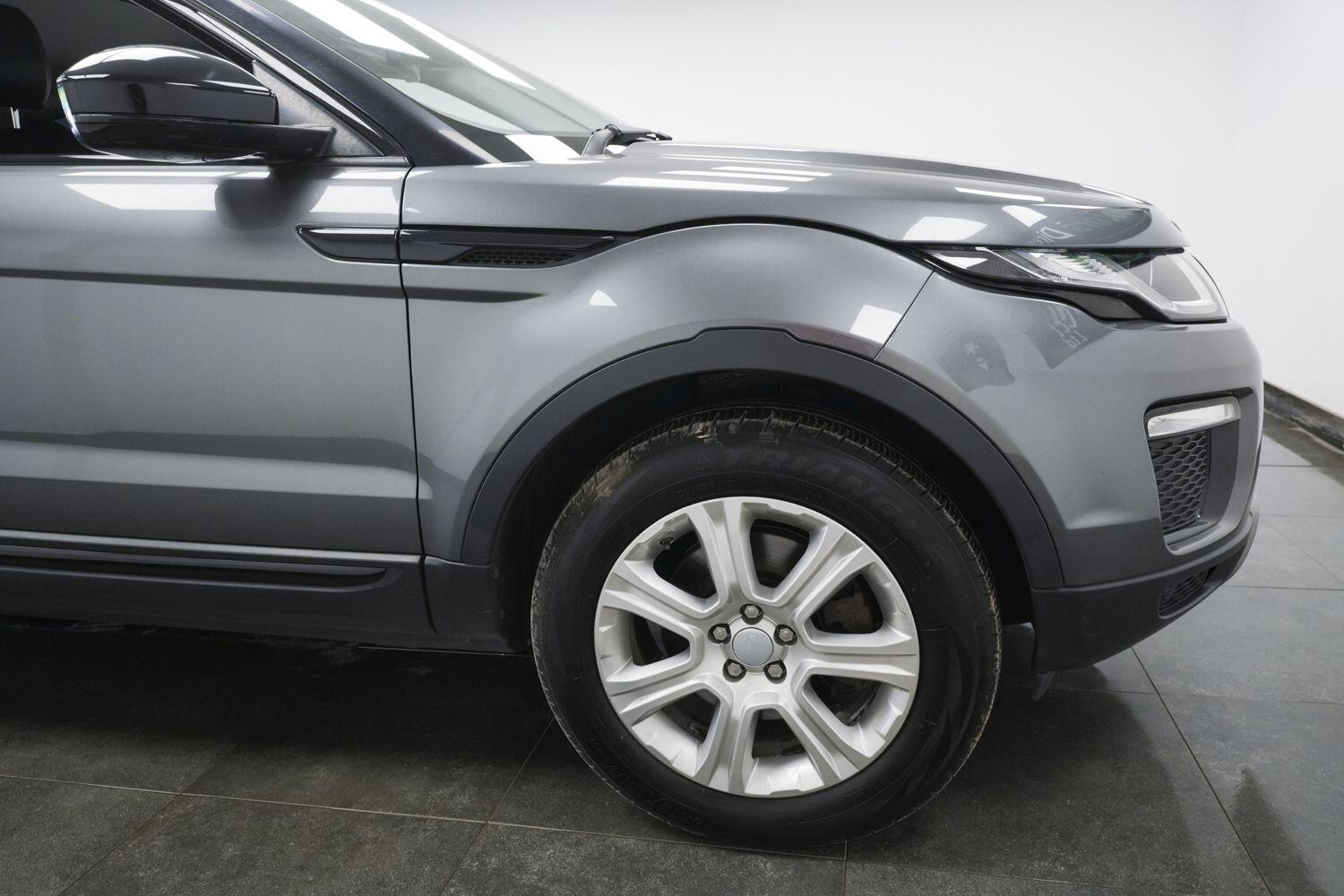 Land Rover Range Rover Evoque view 16