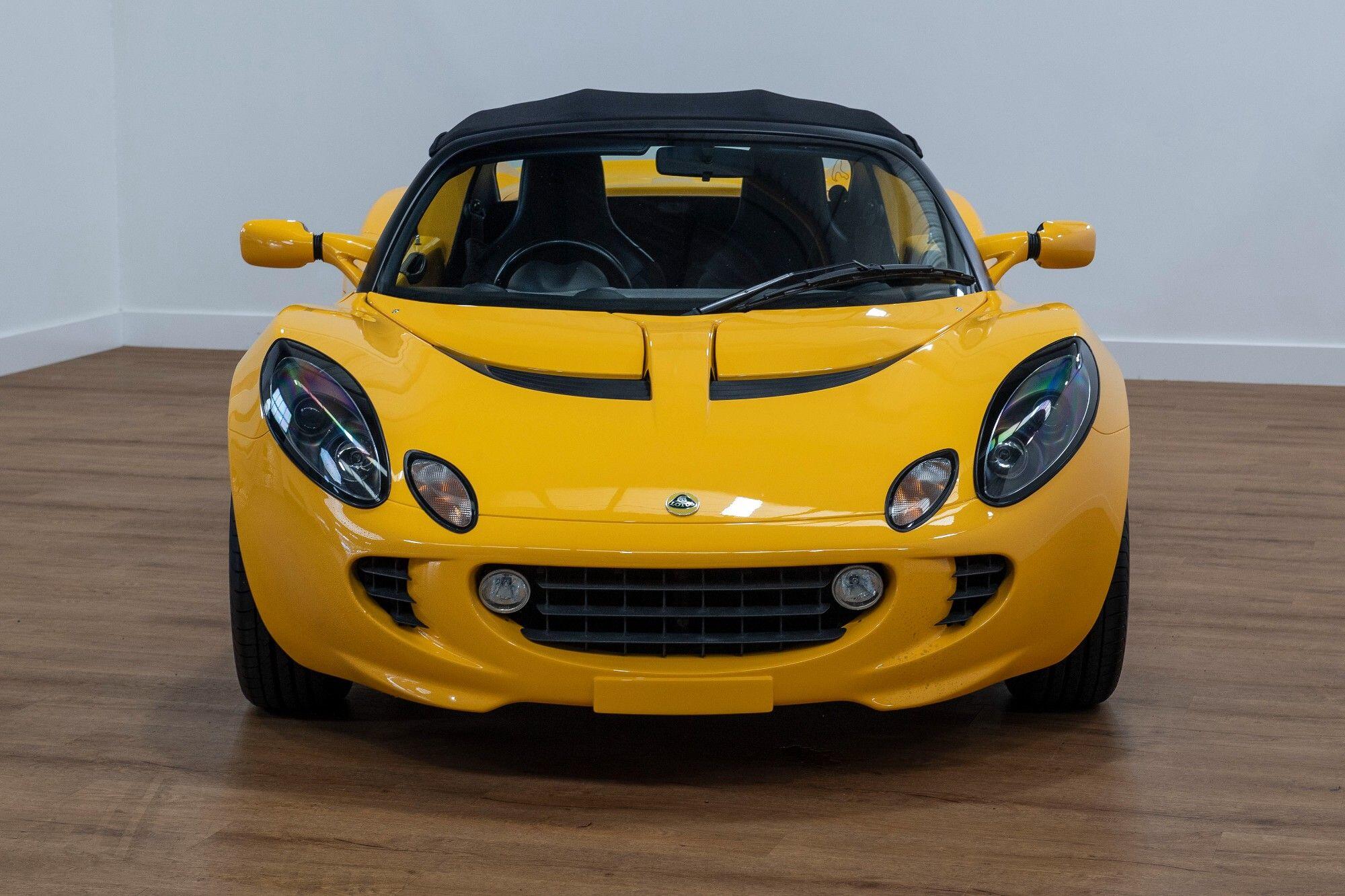 Lotus Elise view 5