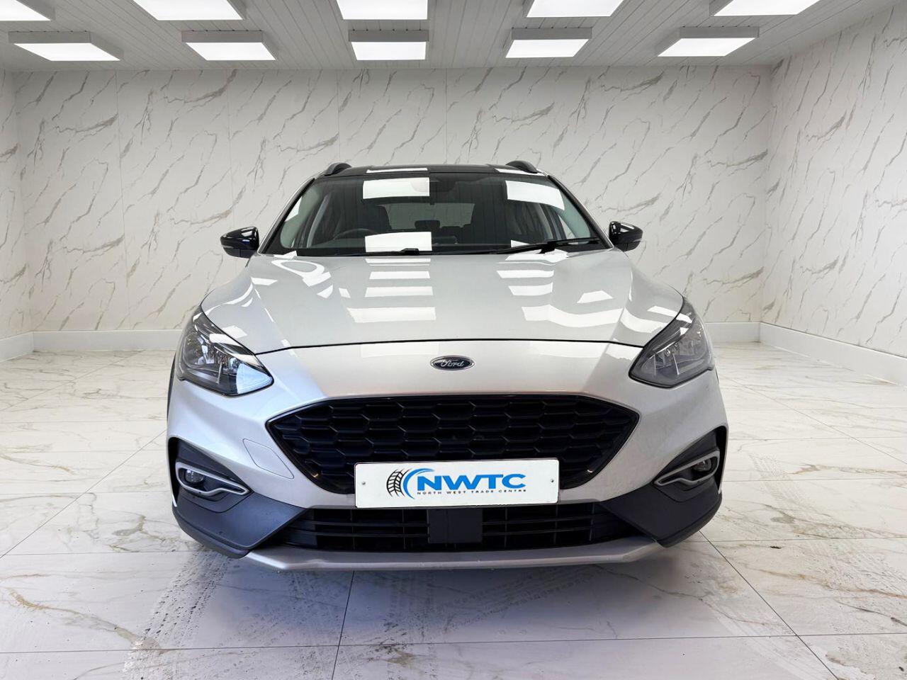 Ford Focus view 6