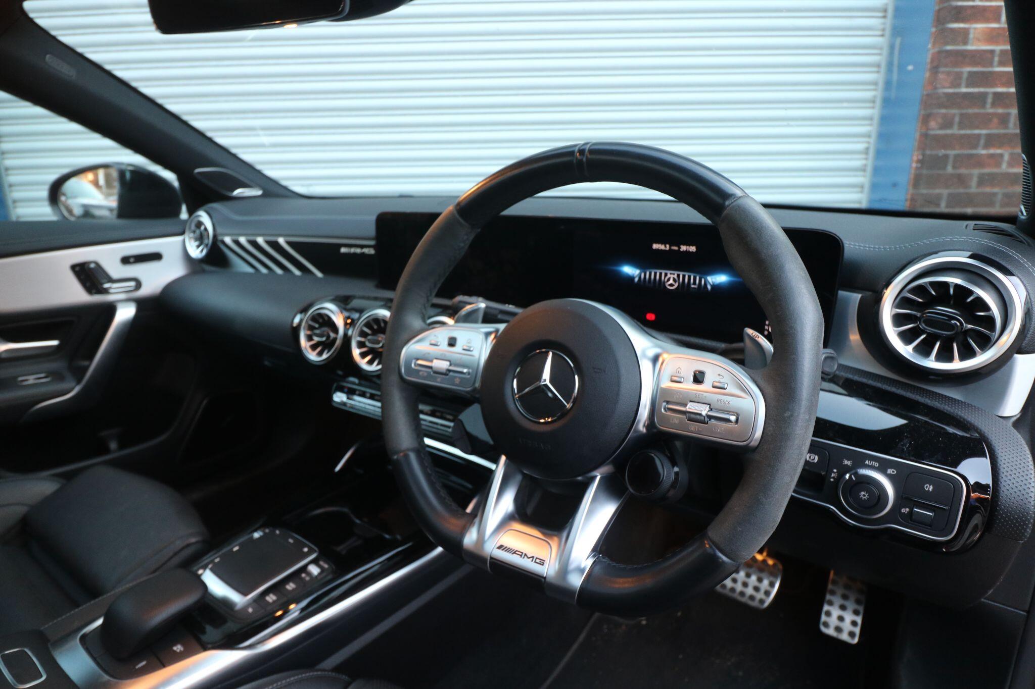 Mercedes-Benz Cla view 19