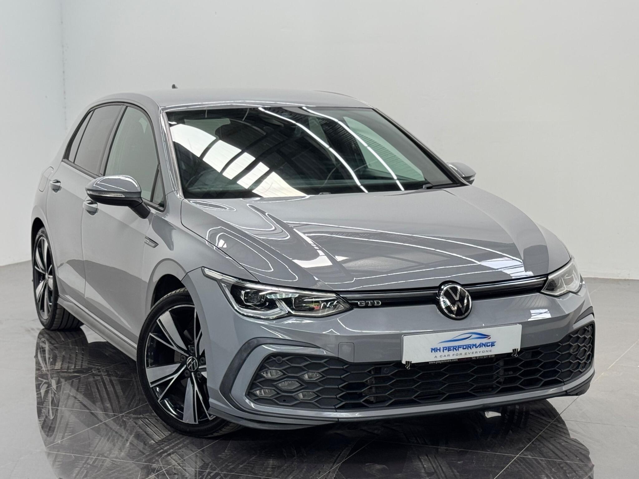 Volkswagen Golf view 3