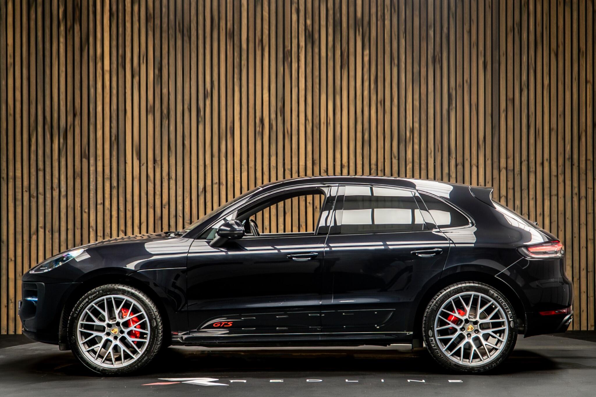 Porsche Macan view 7