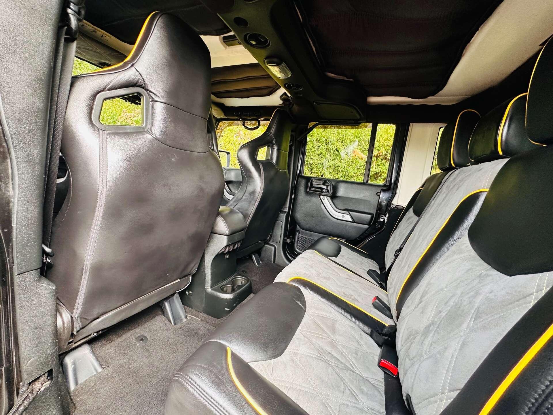 Jeep Wrangler view 35