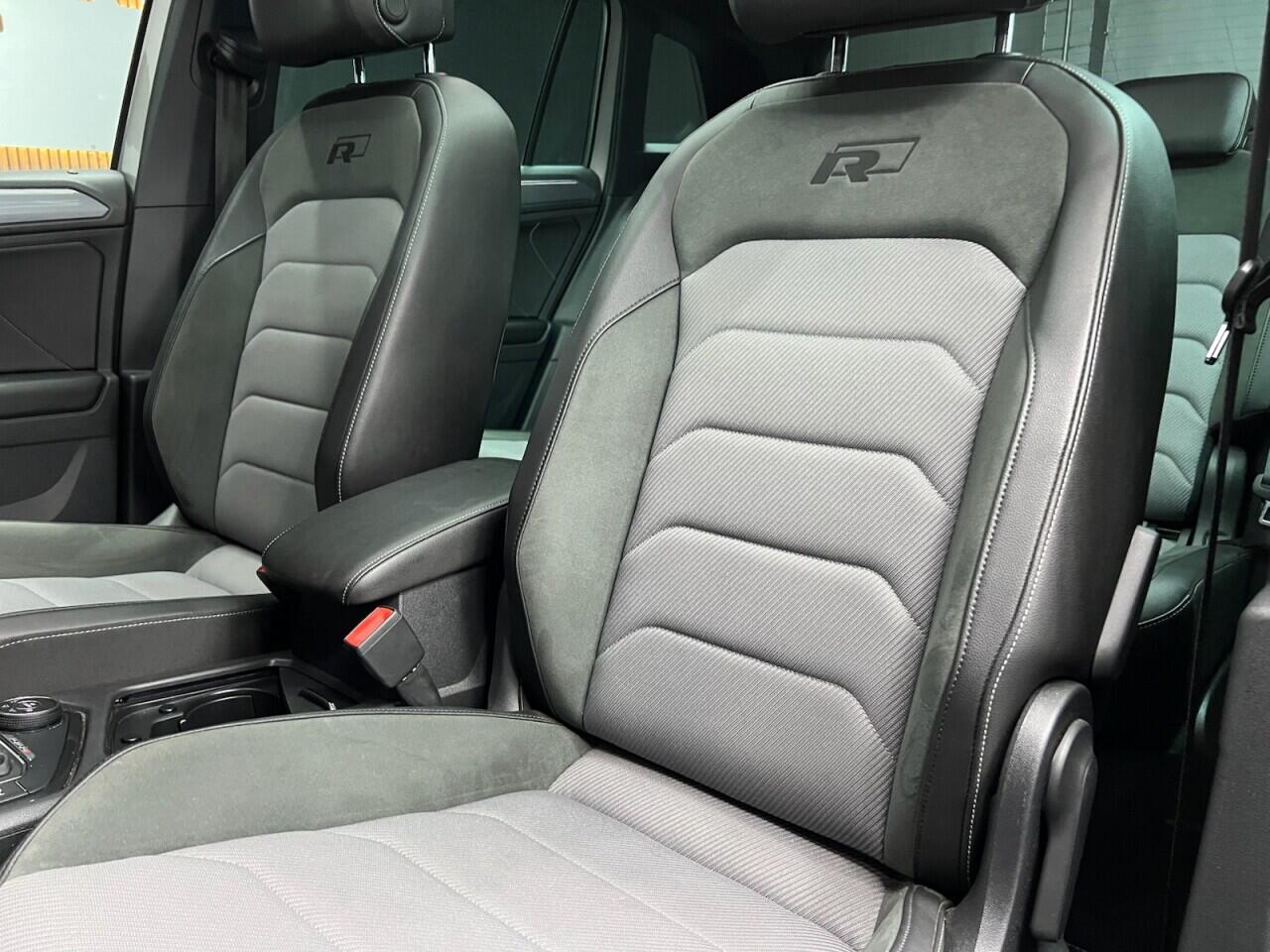 Volkswagen Tiguan view 30