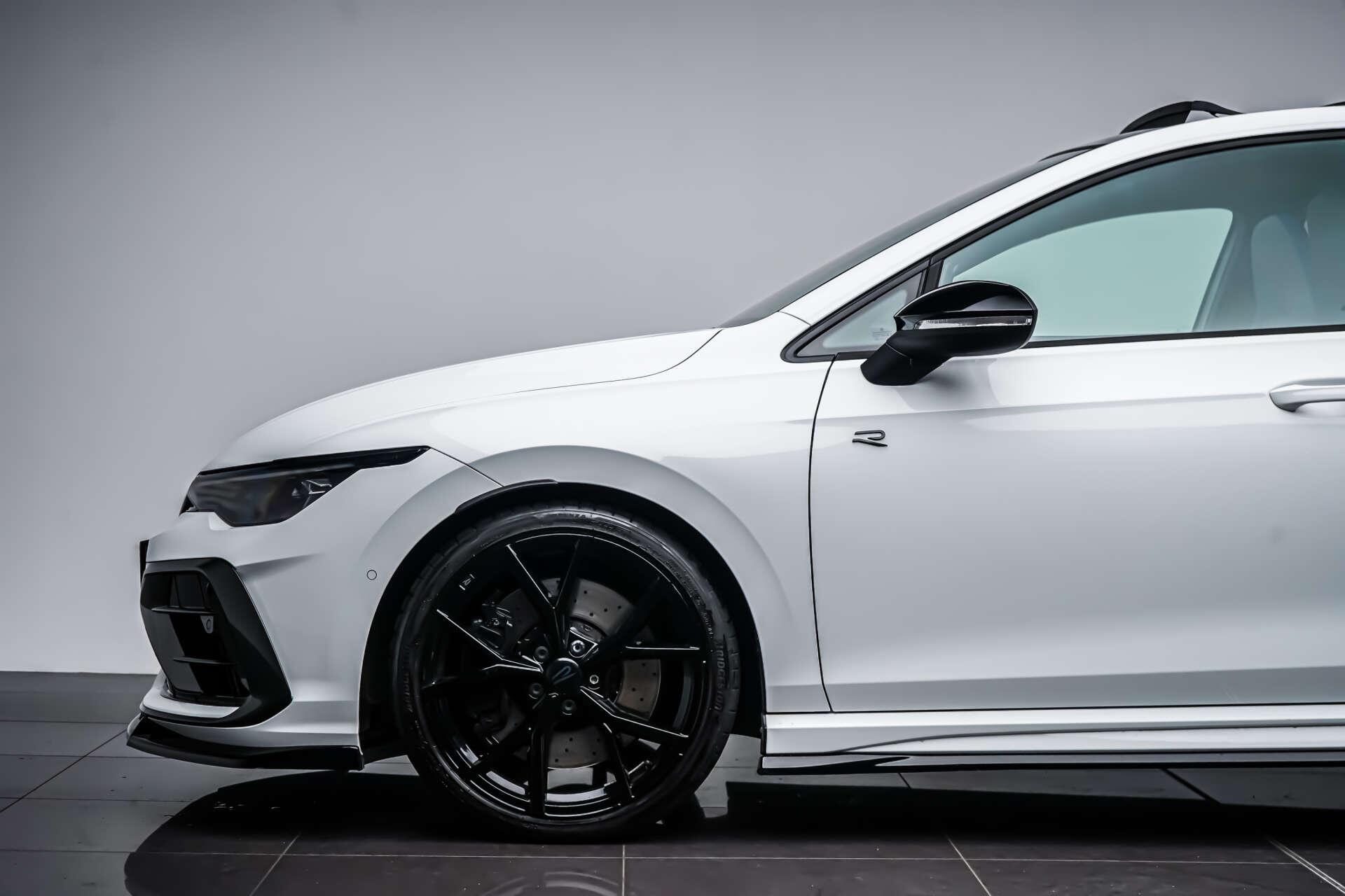 Volkswagen Golf view 14