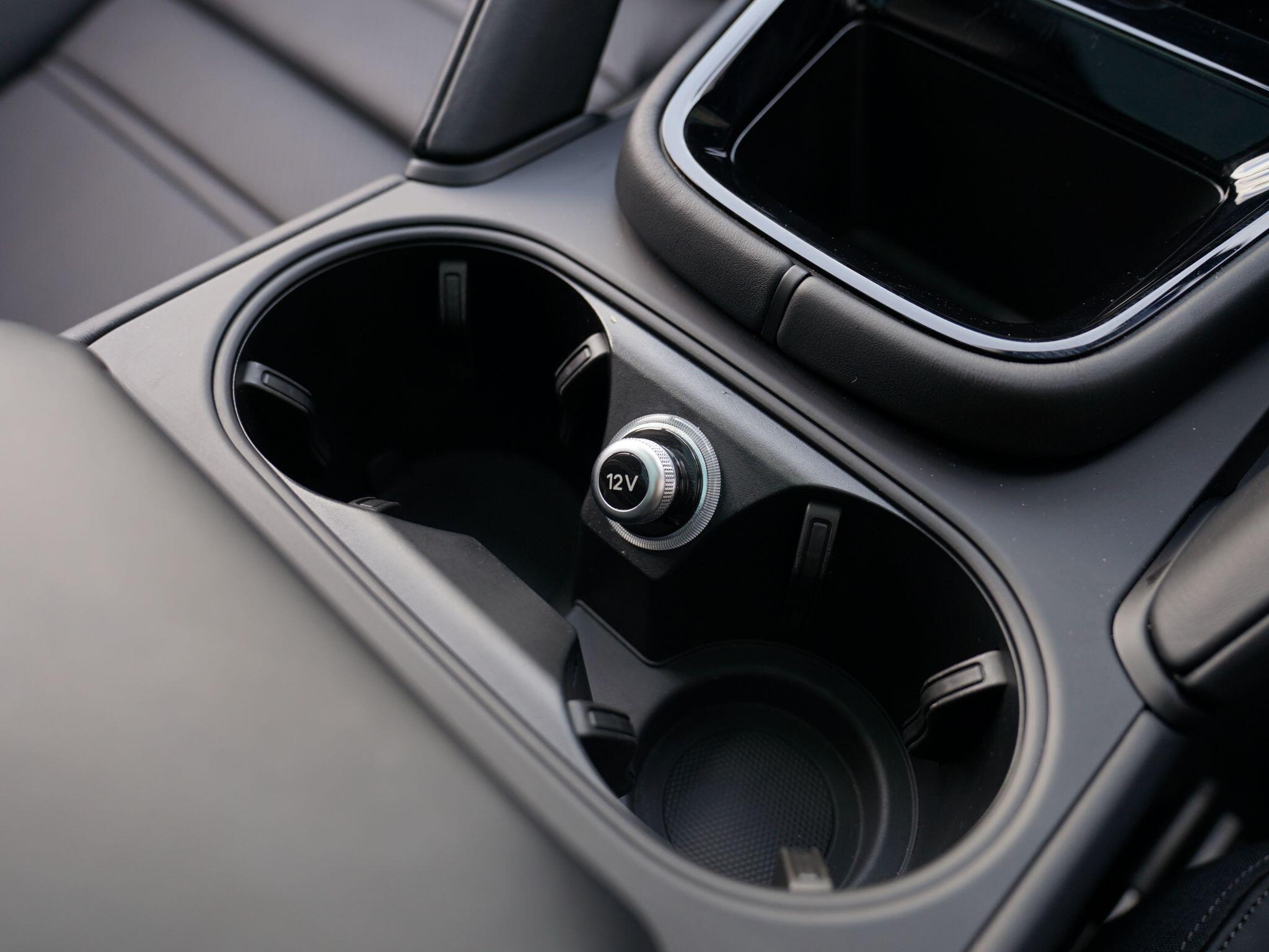 Porsche Cayenne view 118