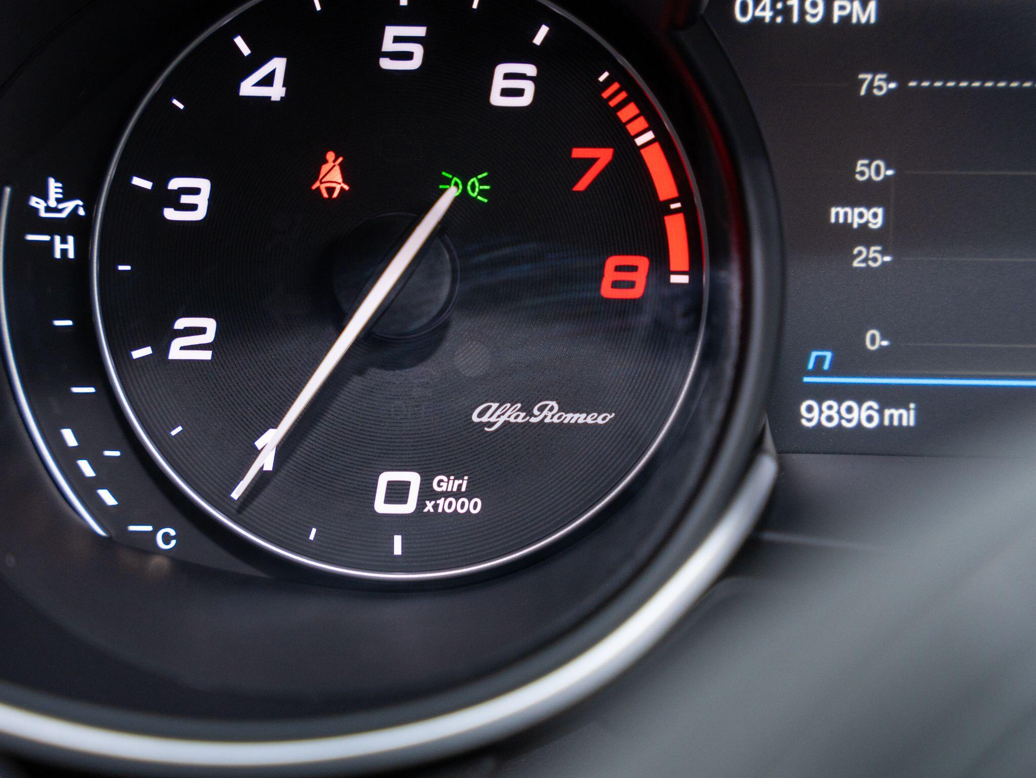 Alfa Romeo Stelvio view 47