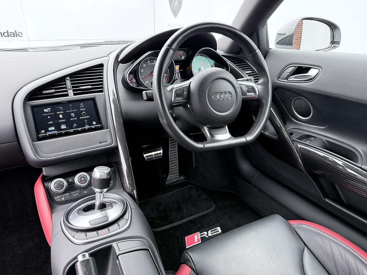 Audi R8 view 48
