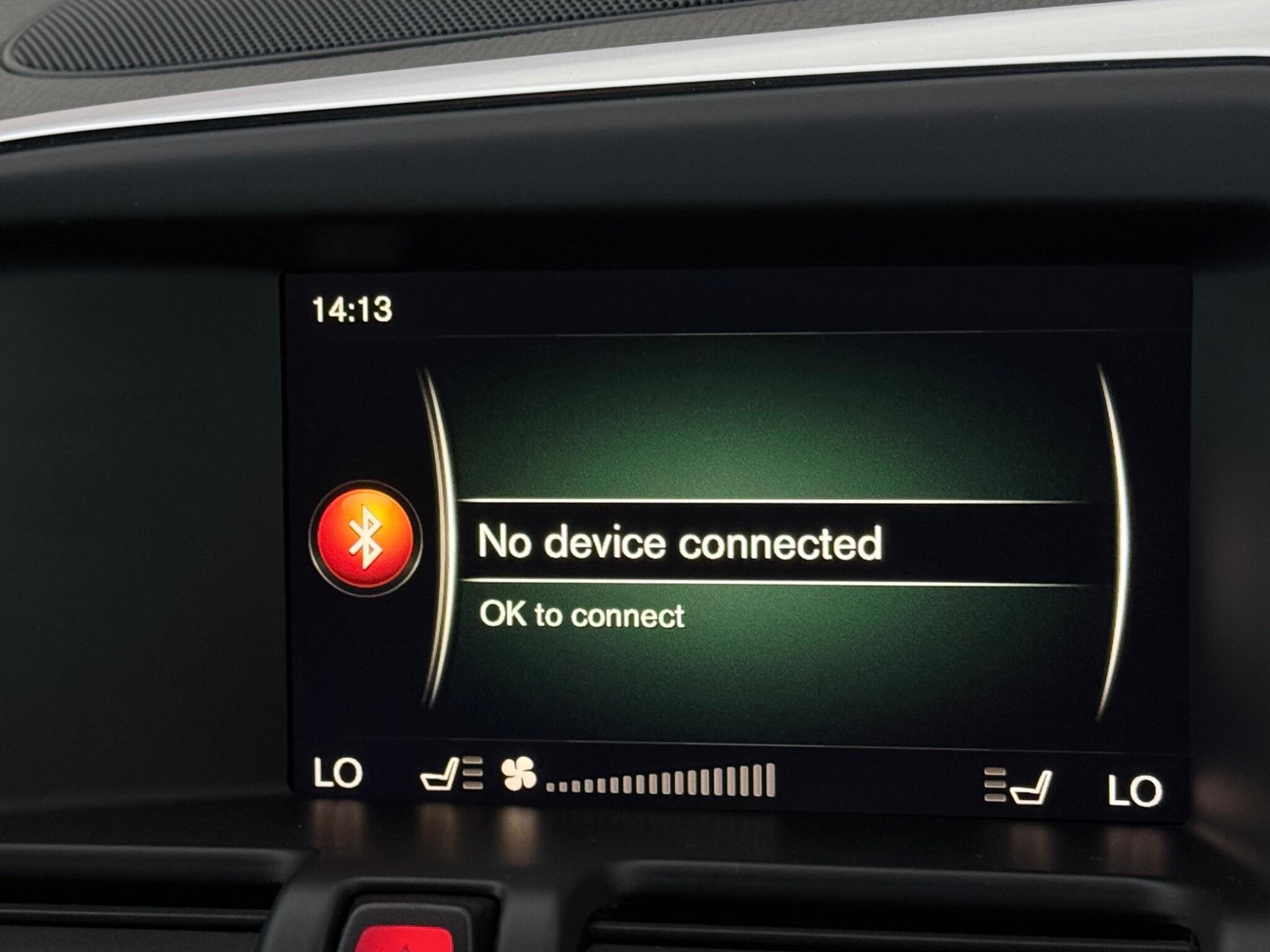 Volvo XC60 view 27