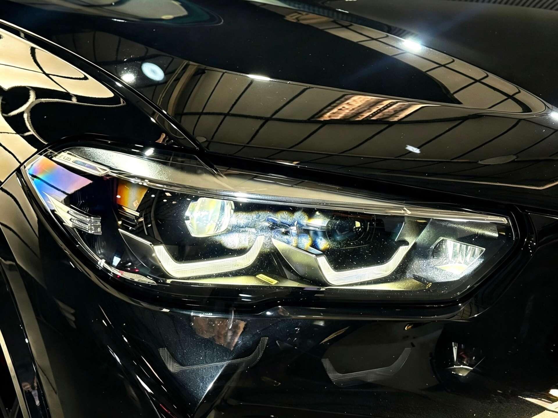 BMW X5 M view 5