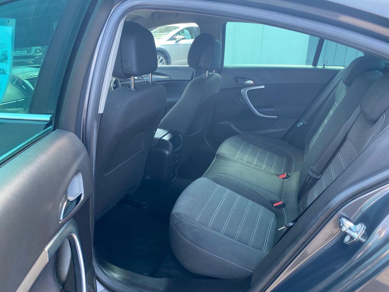 Vauxhall Insignia view 14