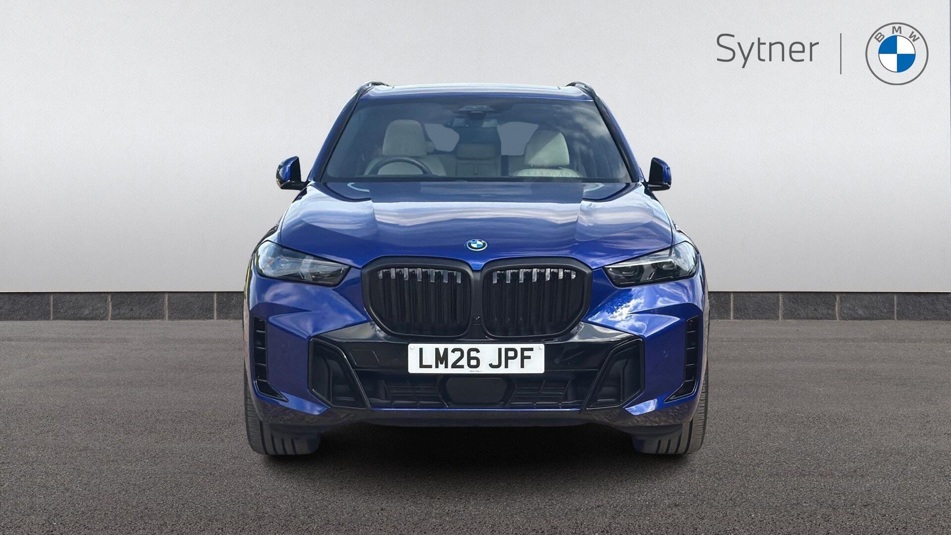 BMW X6 view 16