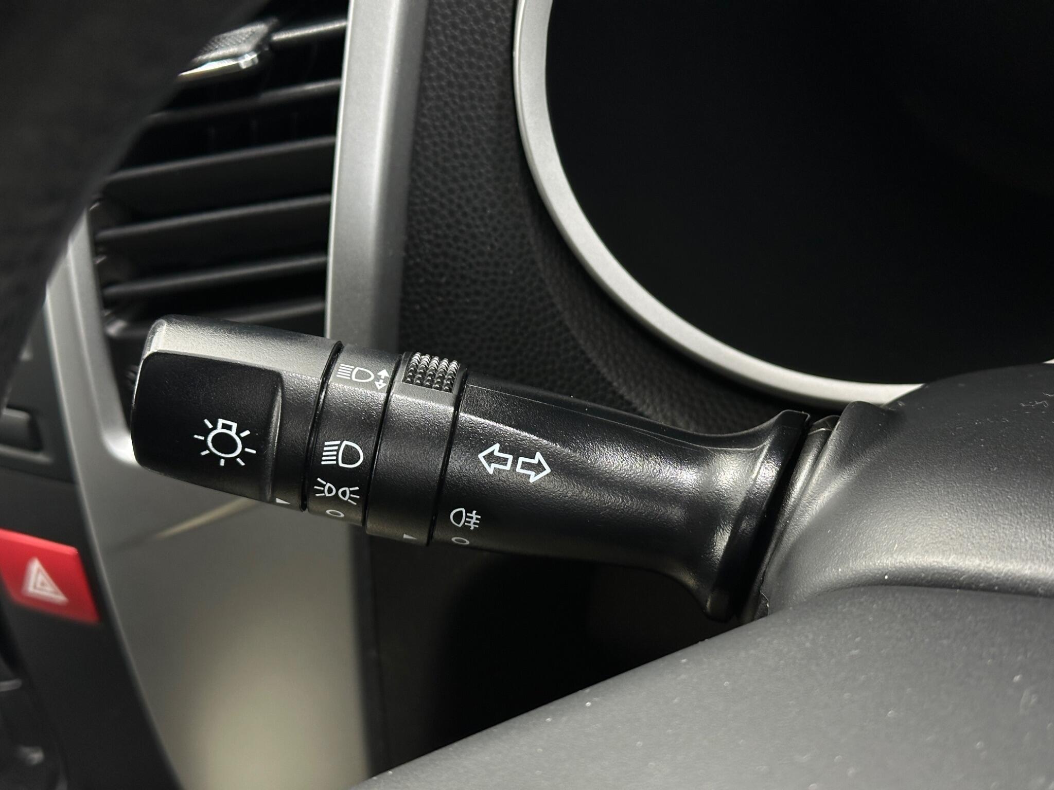 Kia Venga view 14