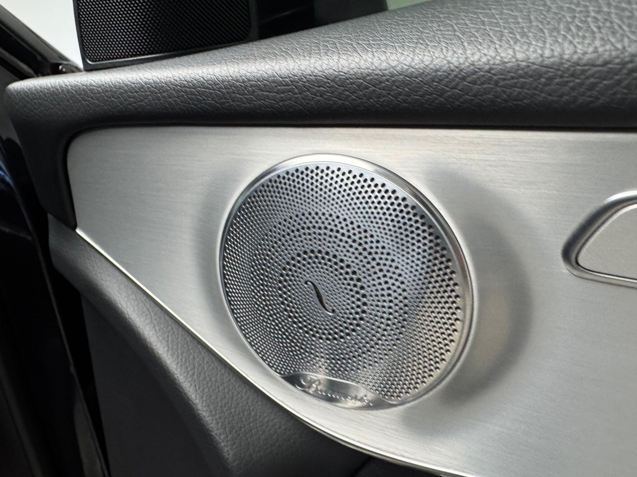 Mercedes-Benz GLC view 15
