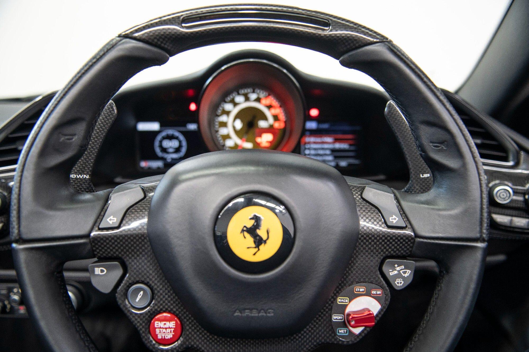 Ferrari 488 view 19