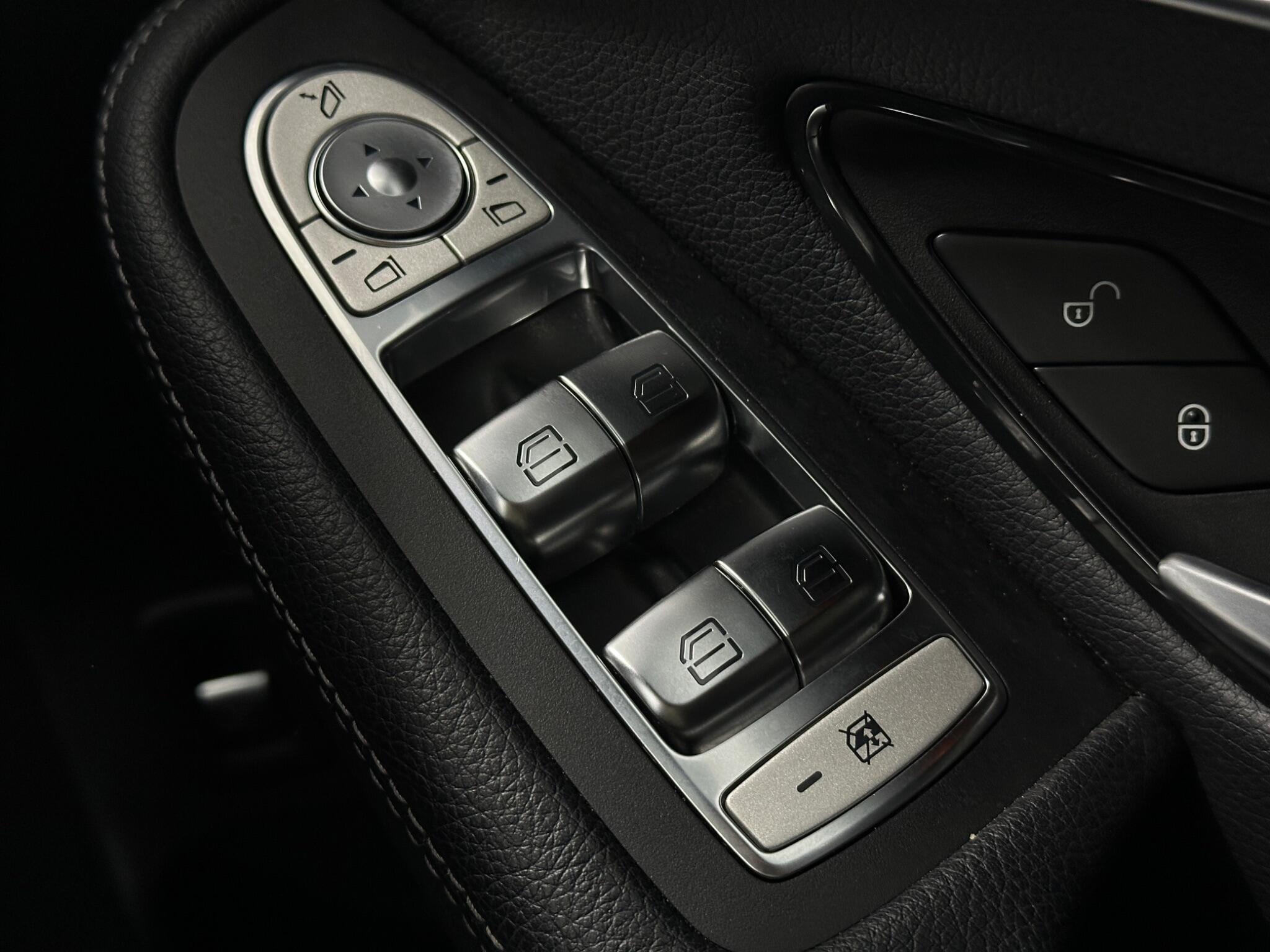 Mercedes-Benz GLC view 19