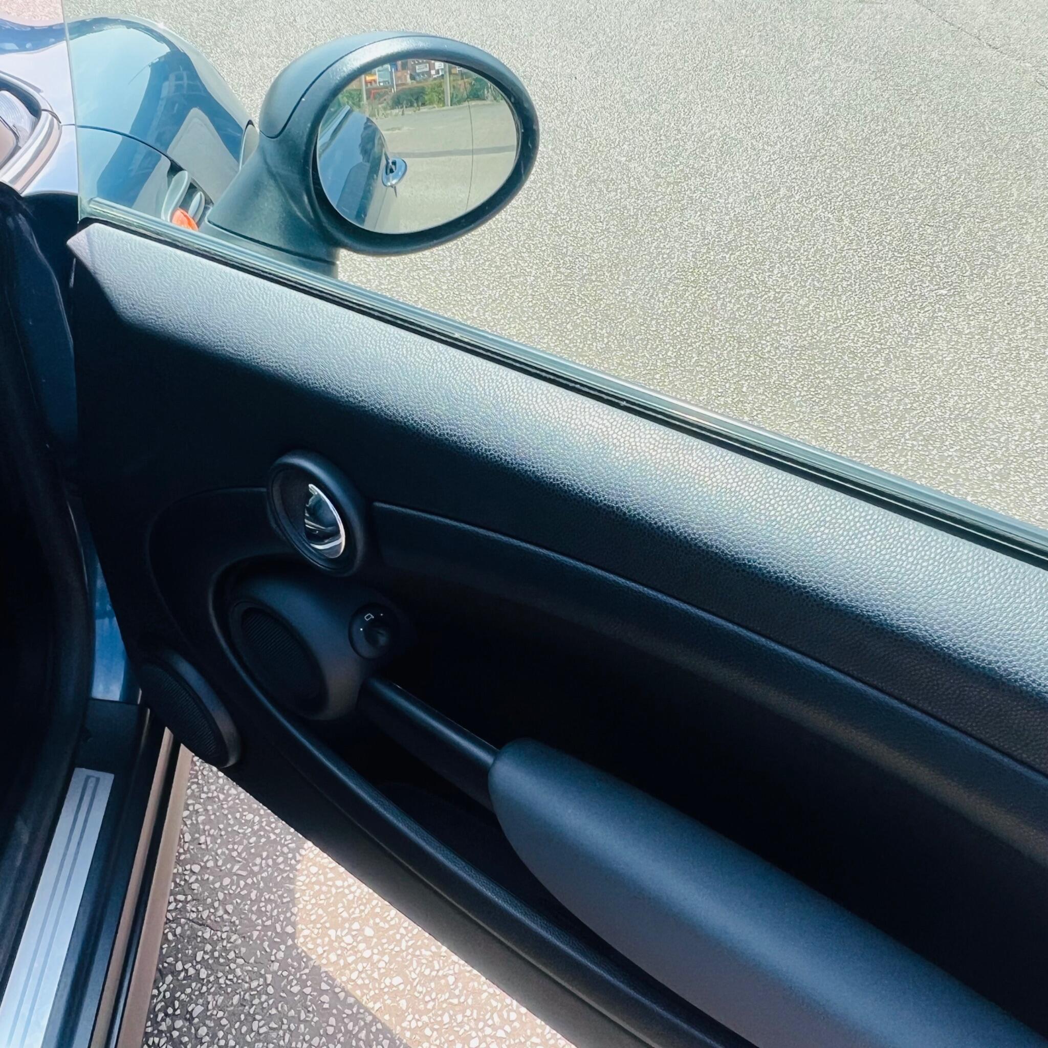Mini Hatch view 16