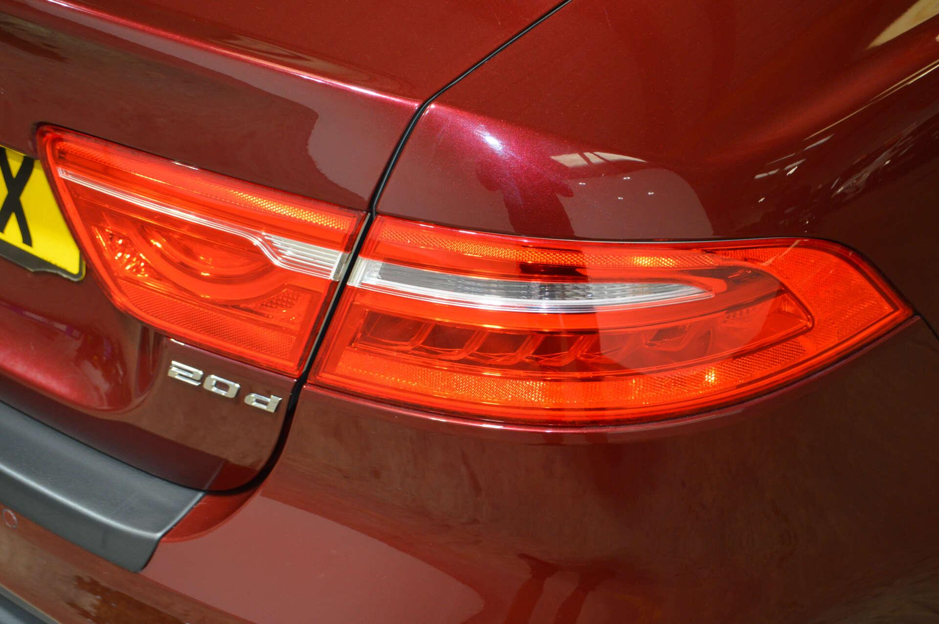 Jaguar Xe view 41